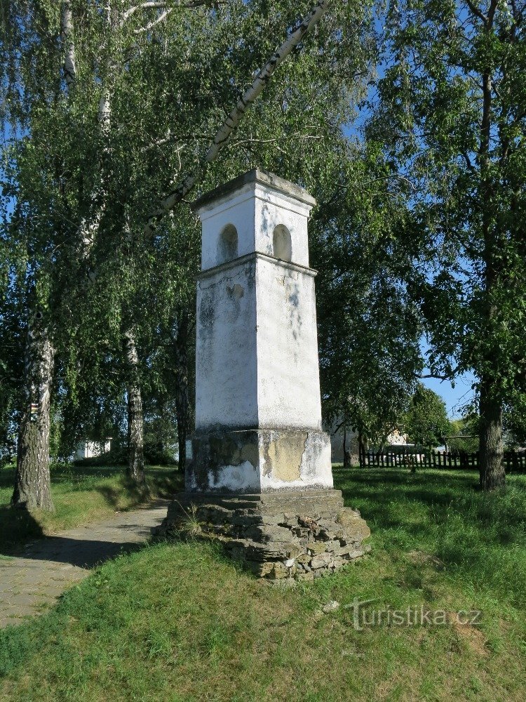 Náměšť na Hané - tormento de Dios (junto a la estación)