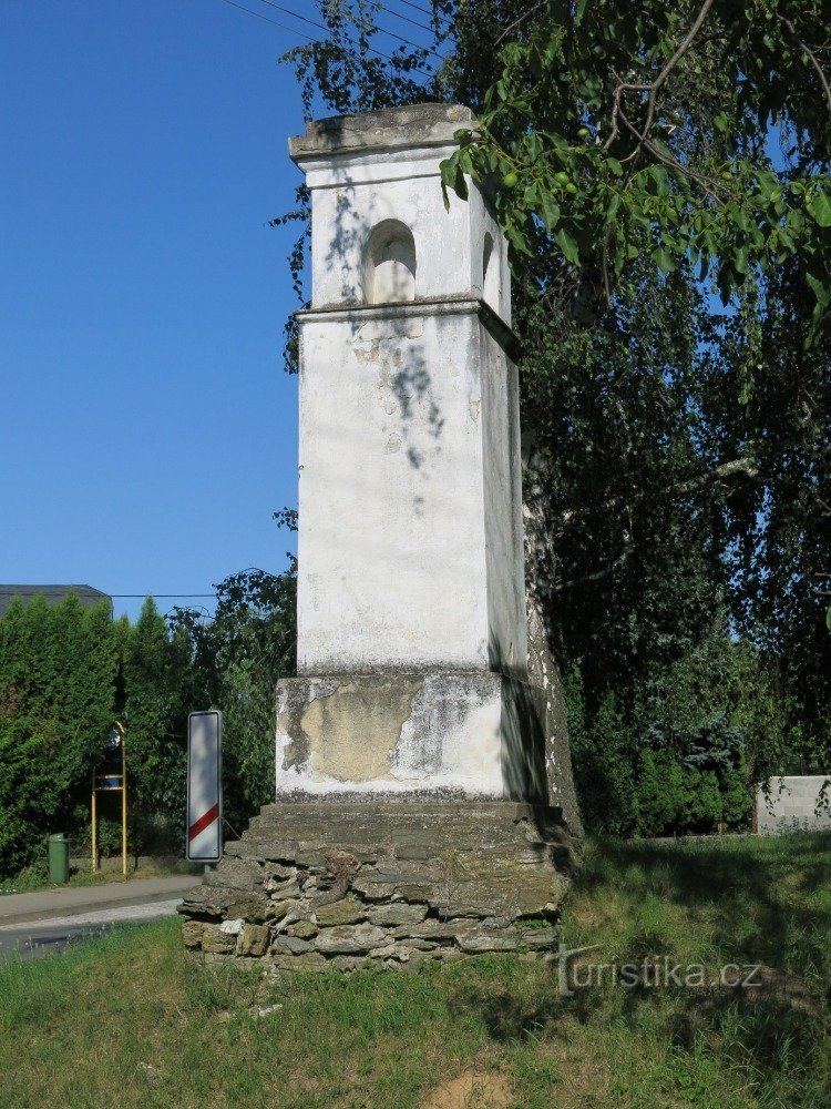 Náměšť na Hané - tormento de Dios (junto a la estación)