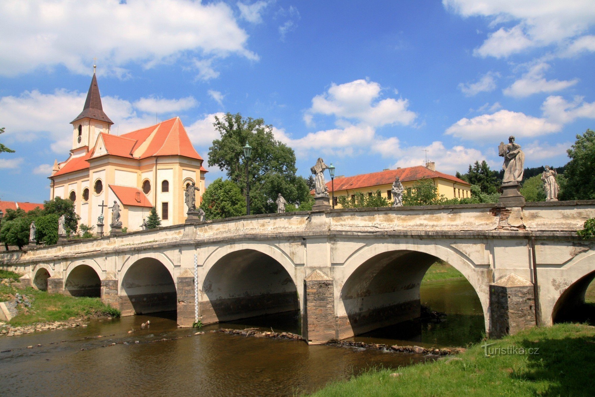 Náměšť nad Oslavou - puente de piedra barroco 2011