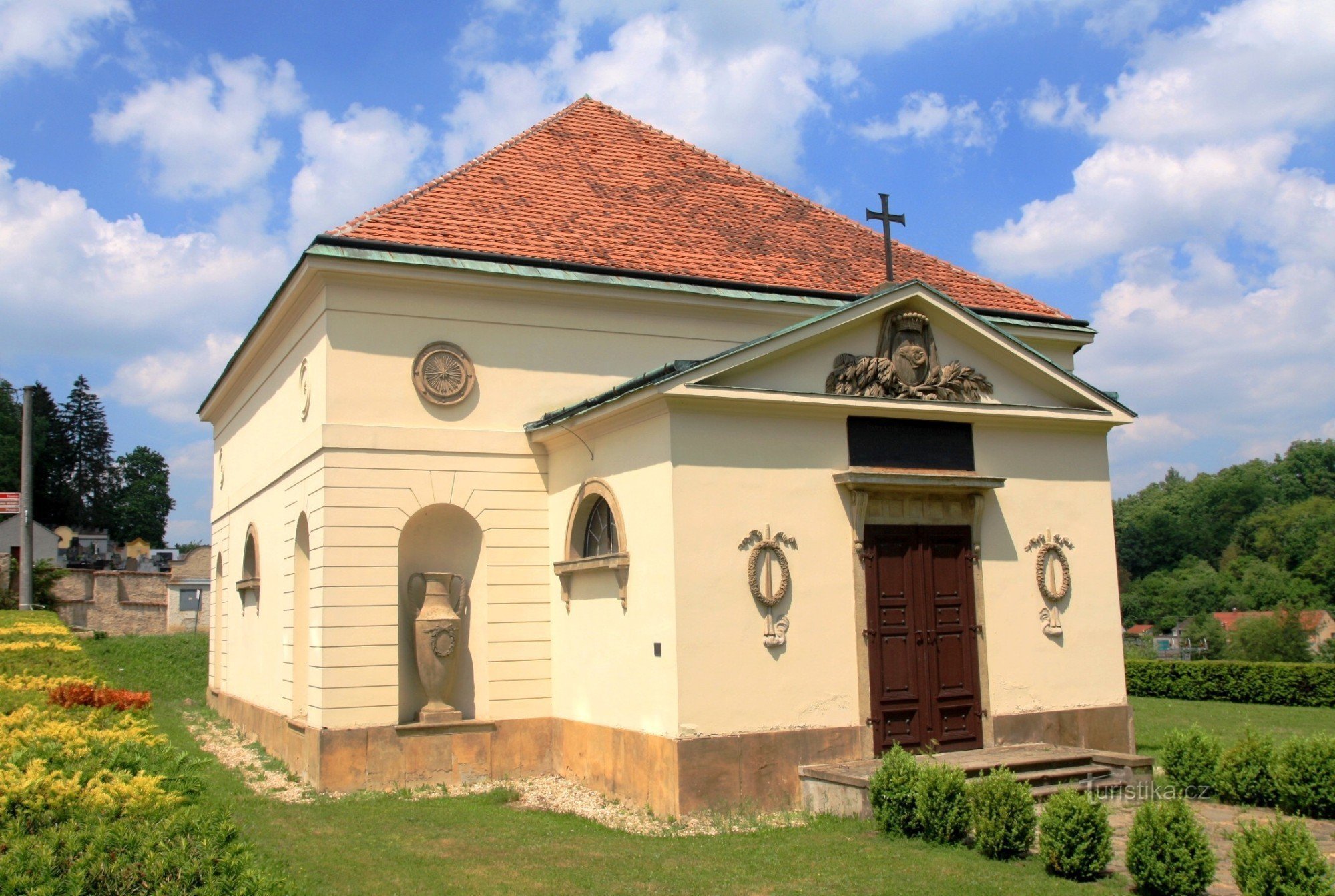 Náměšť nad Oslavou - hrobka Haugwitzů