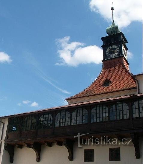 Náměšť nad Oslavou: Walk above the courtyard.