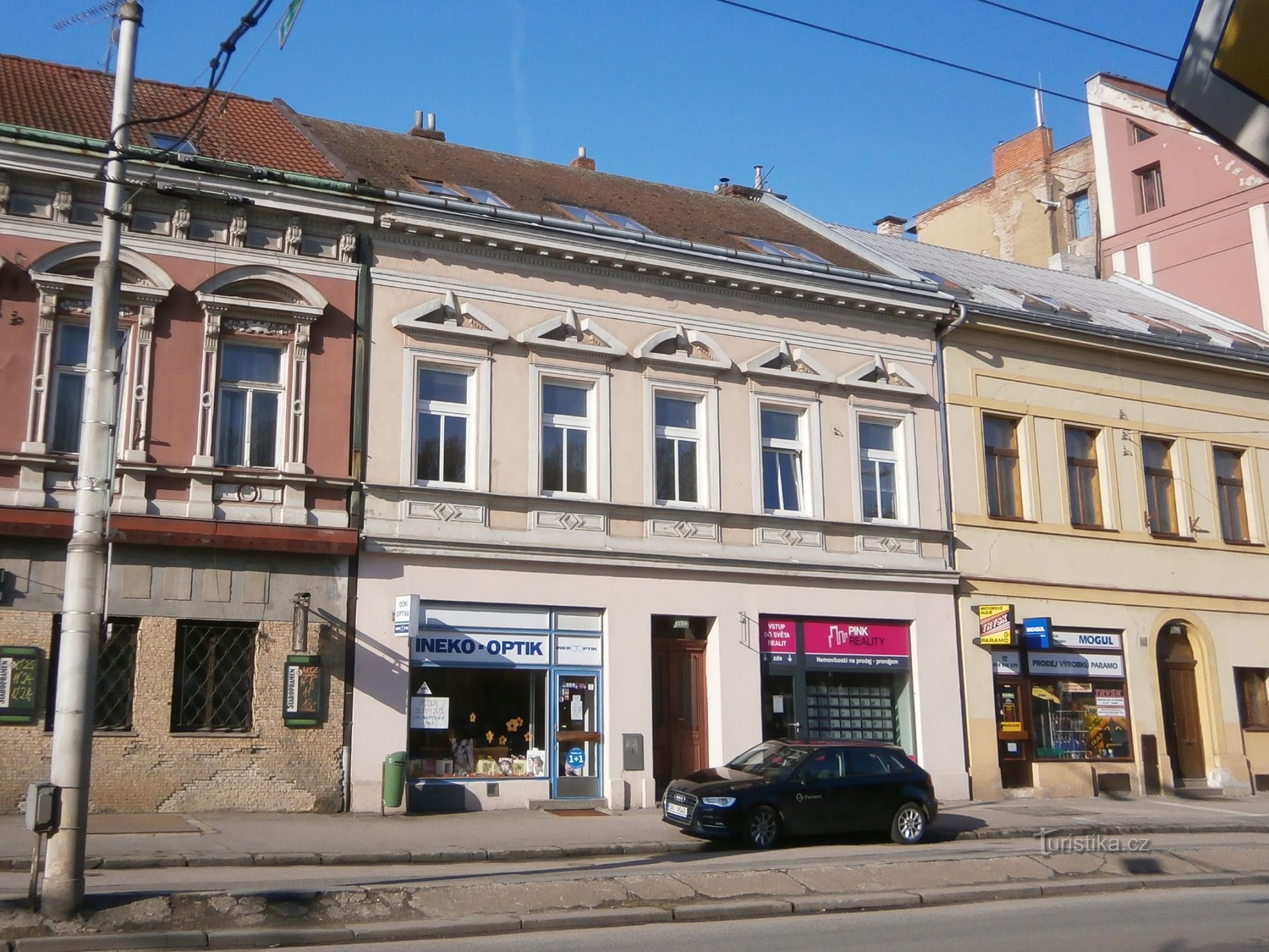 Náměstí 5. května, No. 288 (Hradec Králové, 14.4.2017/XNUMX/XNUMX)