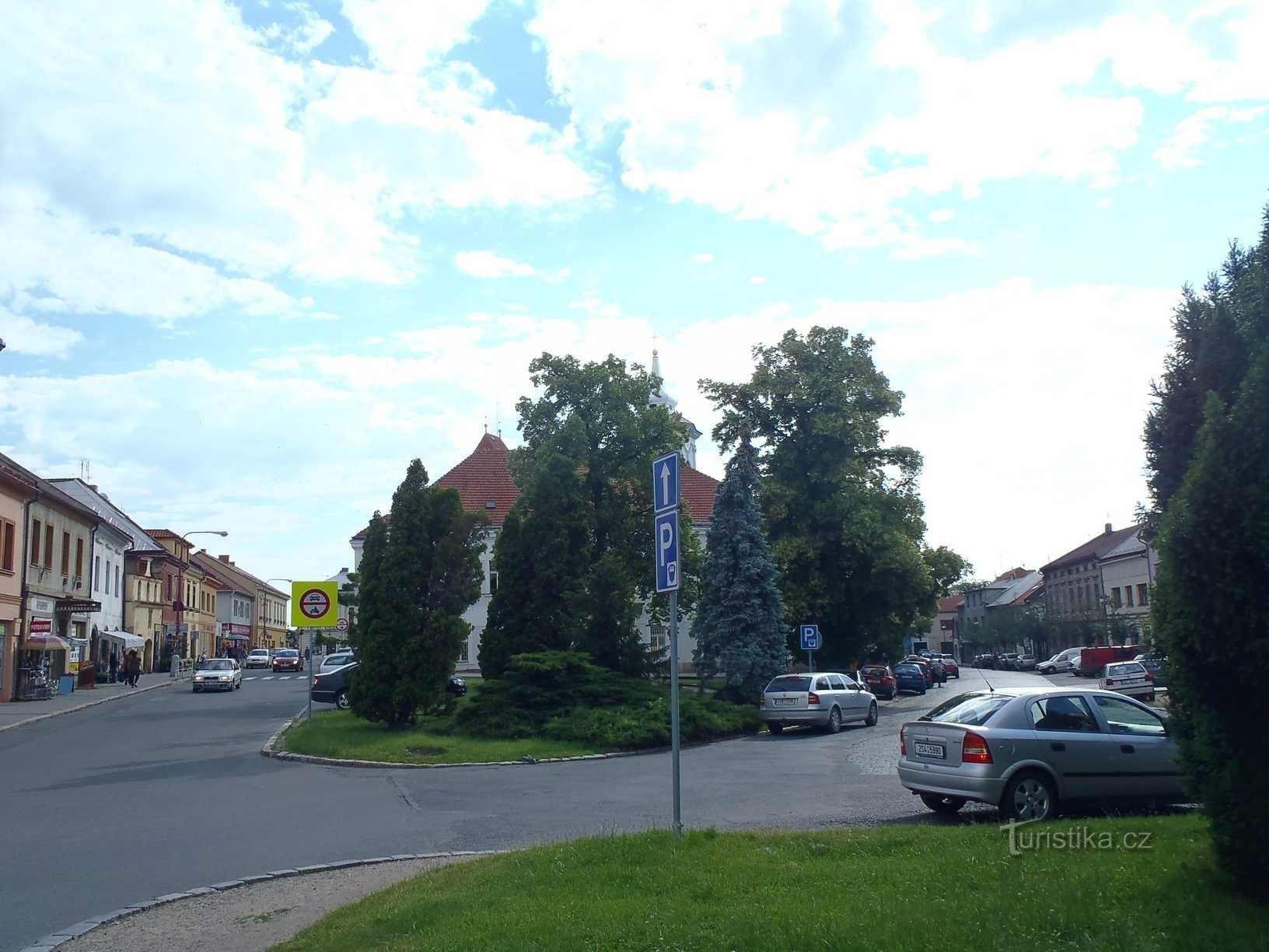 Plac Arnošta z Pardubice w Czeskim Brodzie - 16.6.2012