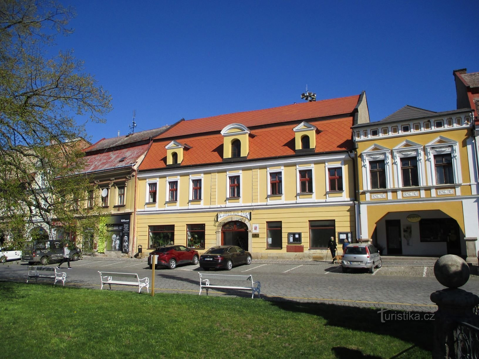 Piazza dell'esercito cecoslovacco n. 49 (Jaroměř, 22.4.2020 maggio XNUMX)