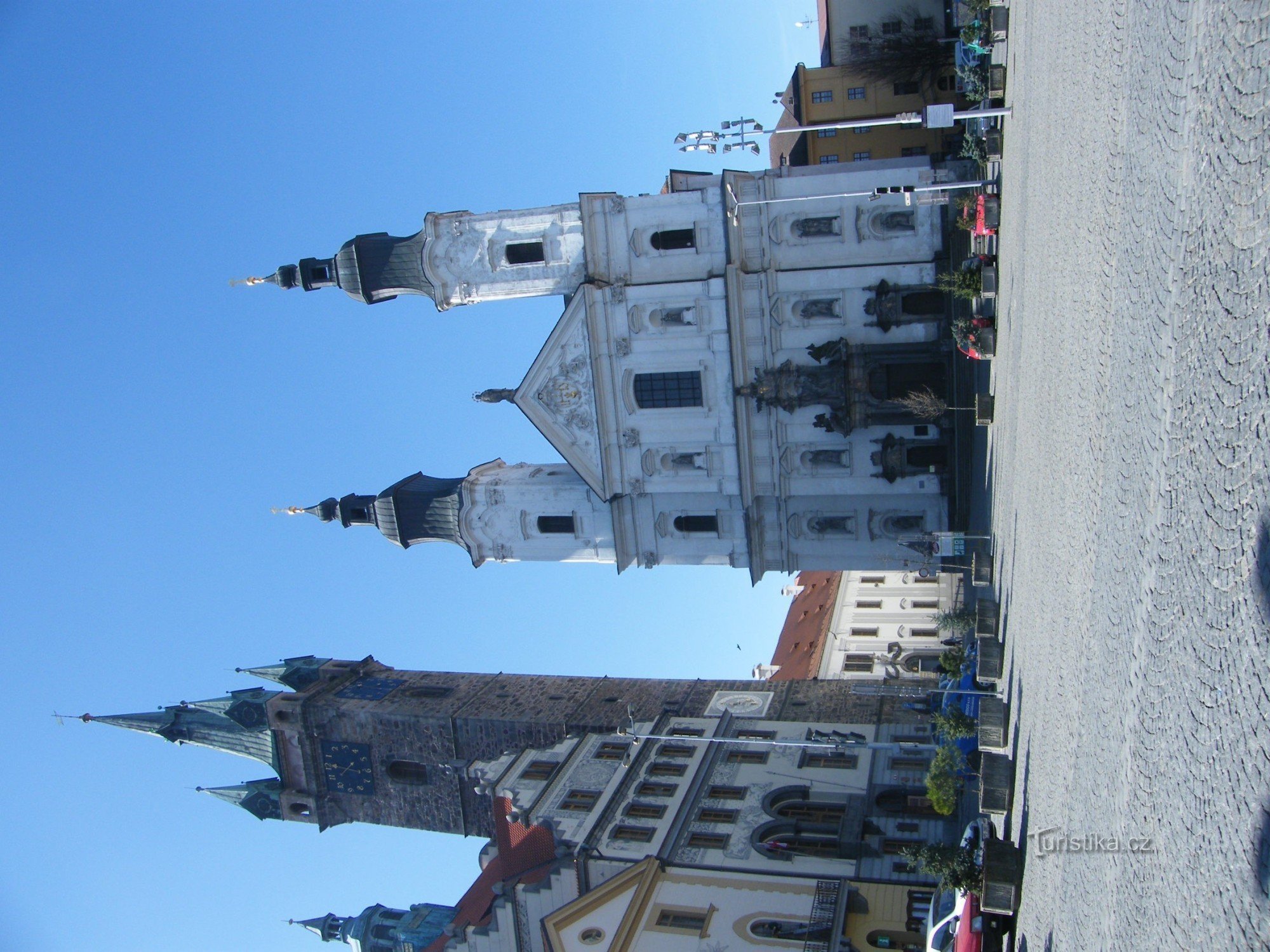 náměstí Klatovy、市庁舎
