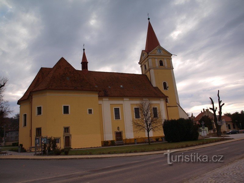 площі в Коричанах