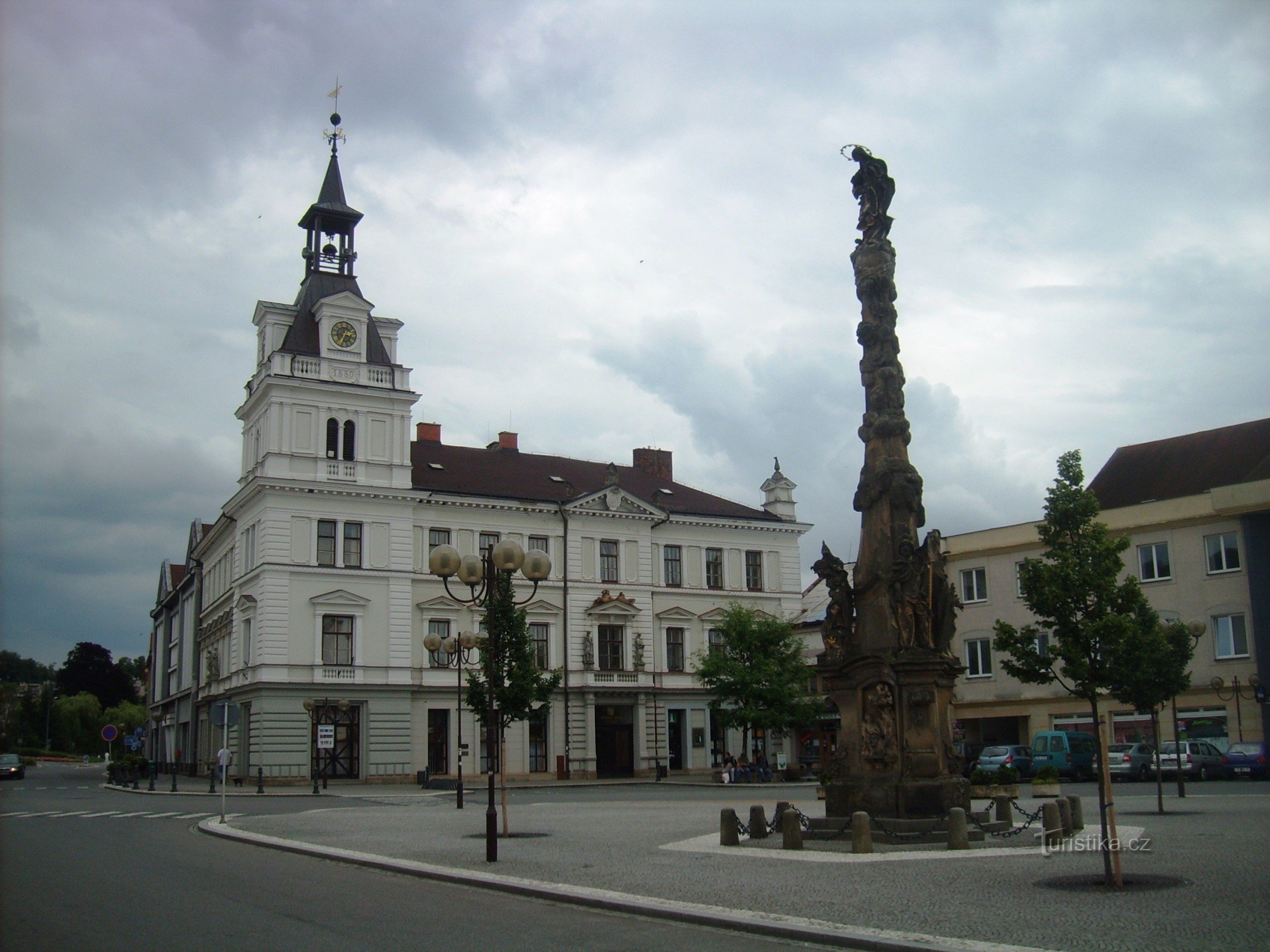 la piazza cittadina