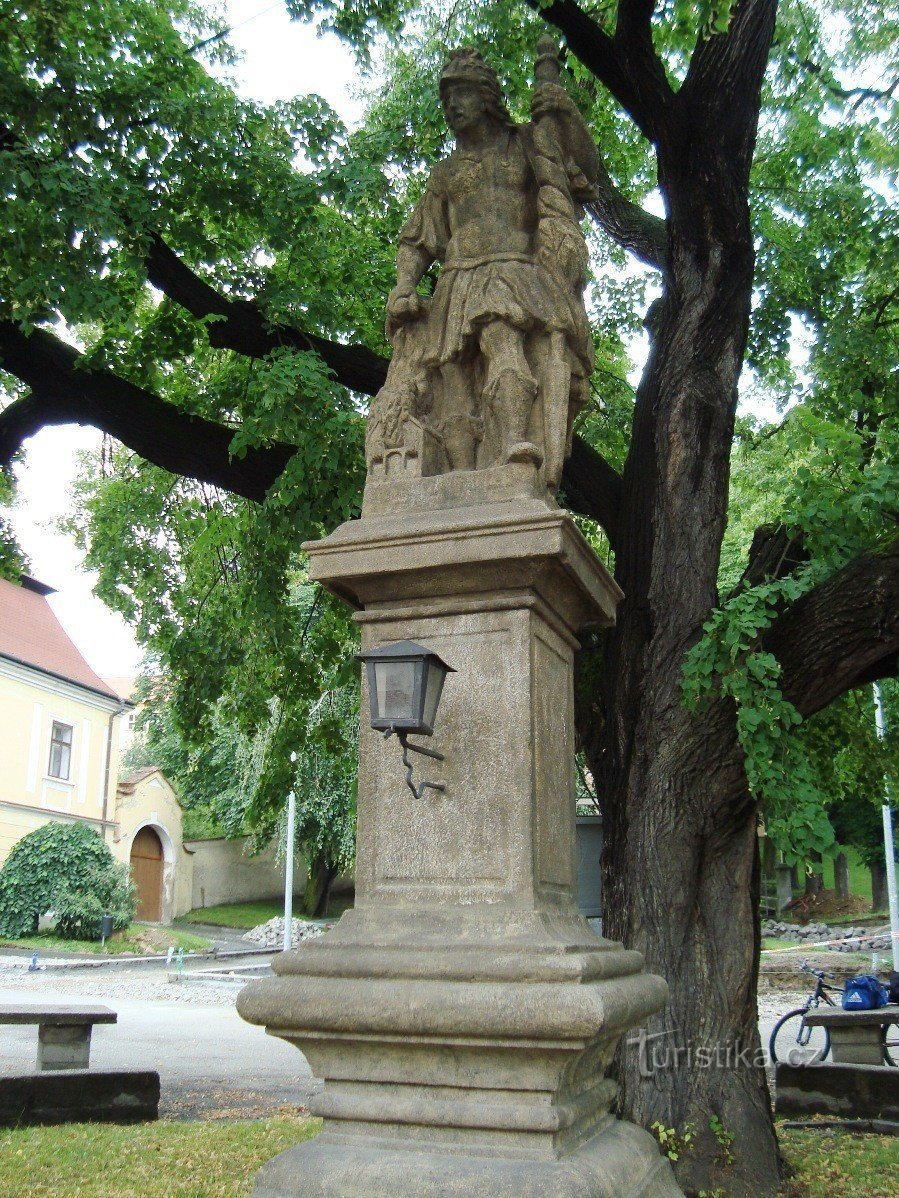 Brunnenstatue von St. Floriána auf dem Masaryk-Platz - Foto: Ulrych Mir.