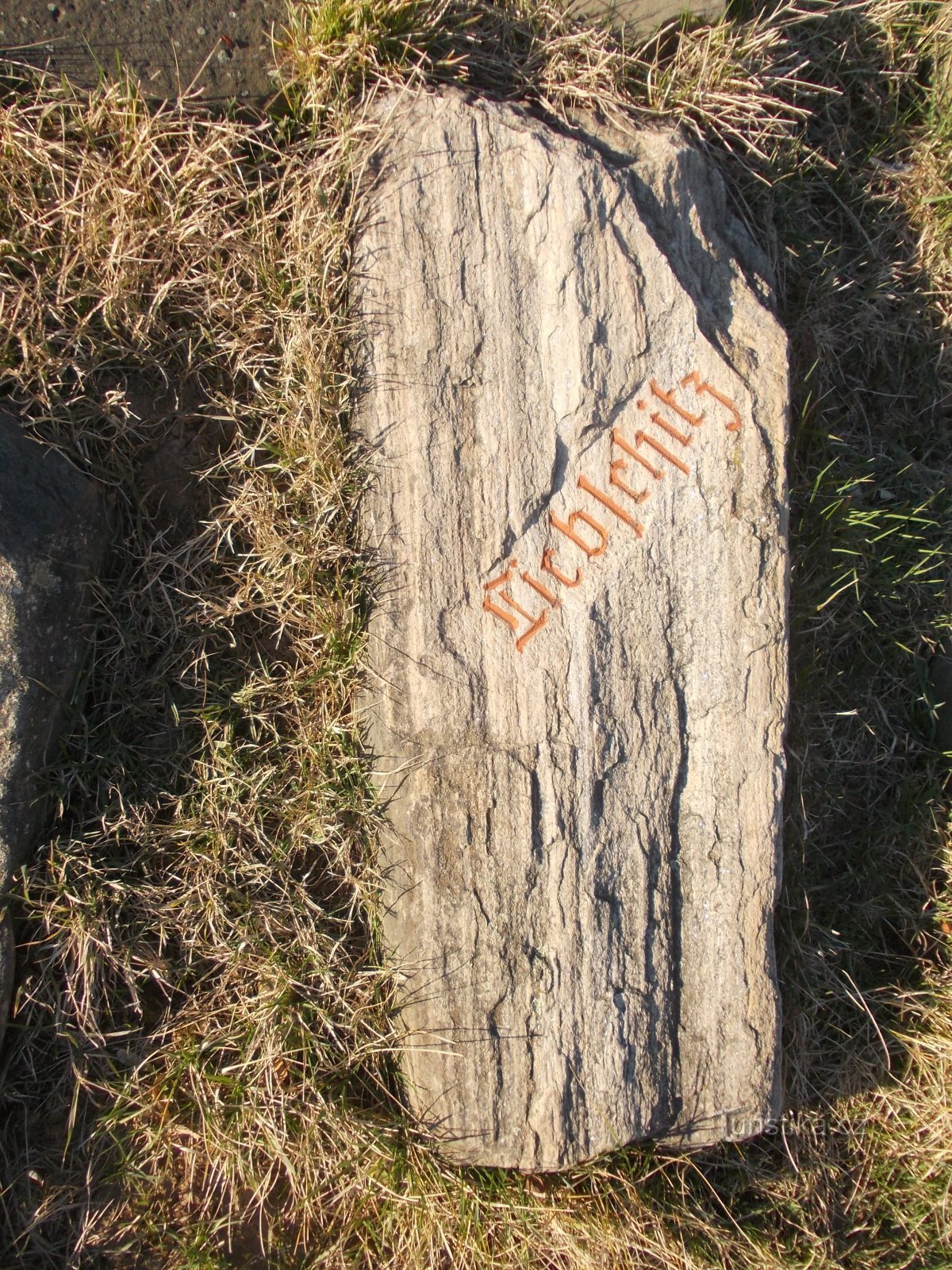 inscrição em pedra em alemão do final do século XIX