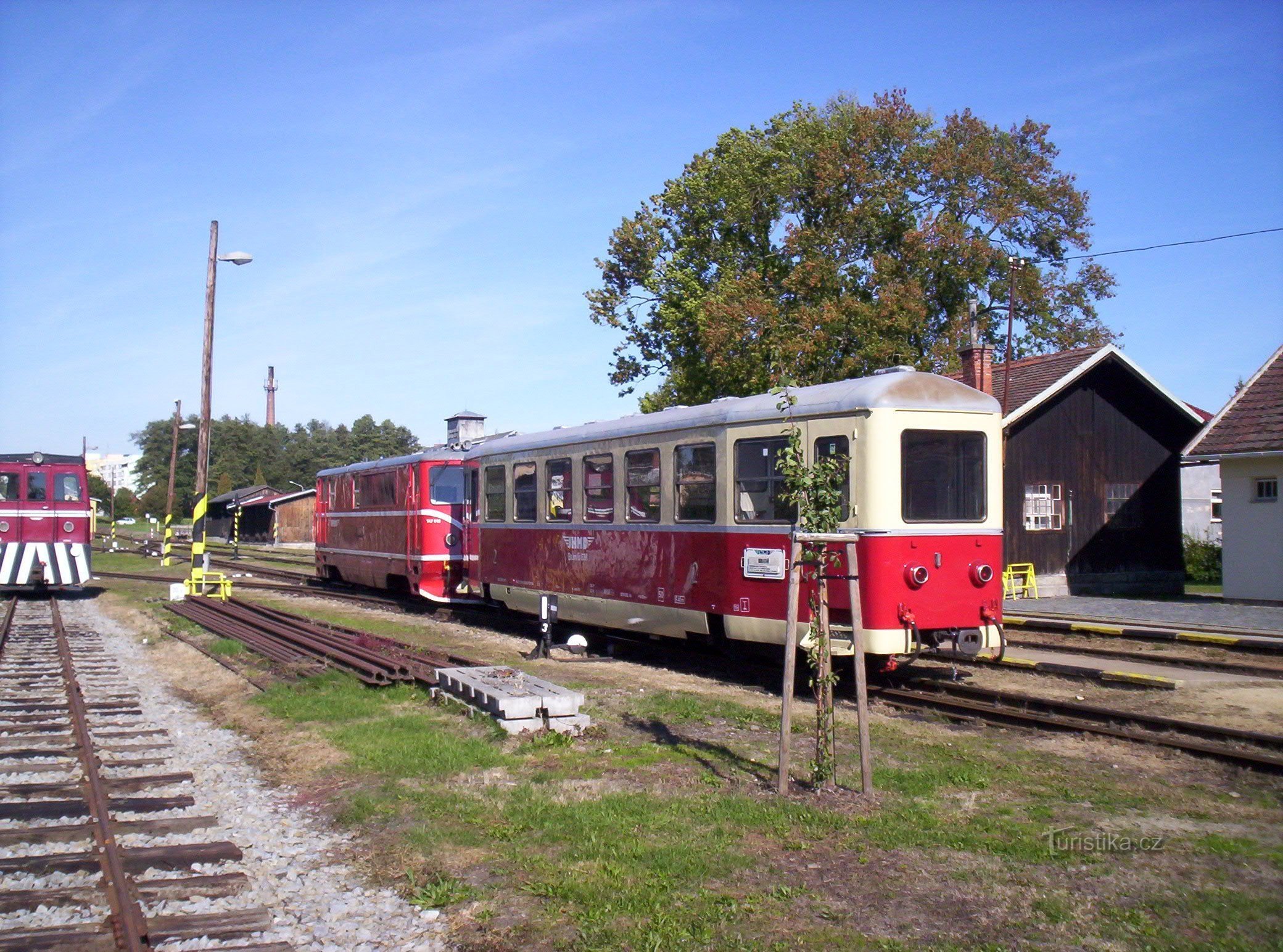 notre train prêt pour le départ à Kamenice nad Lípou