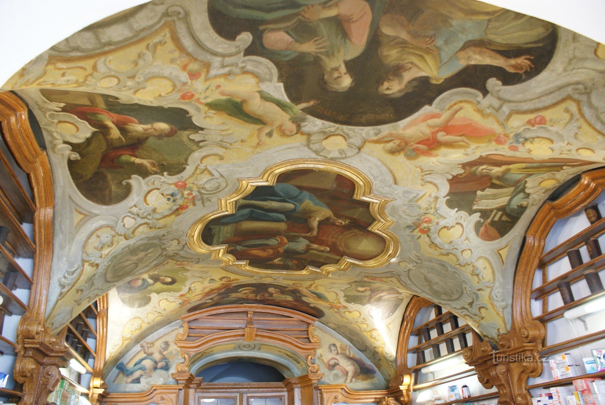 affreschi del soffitto