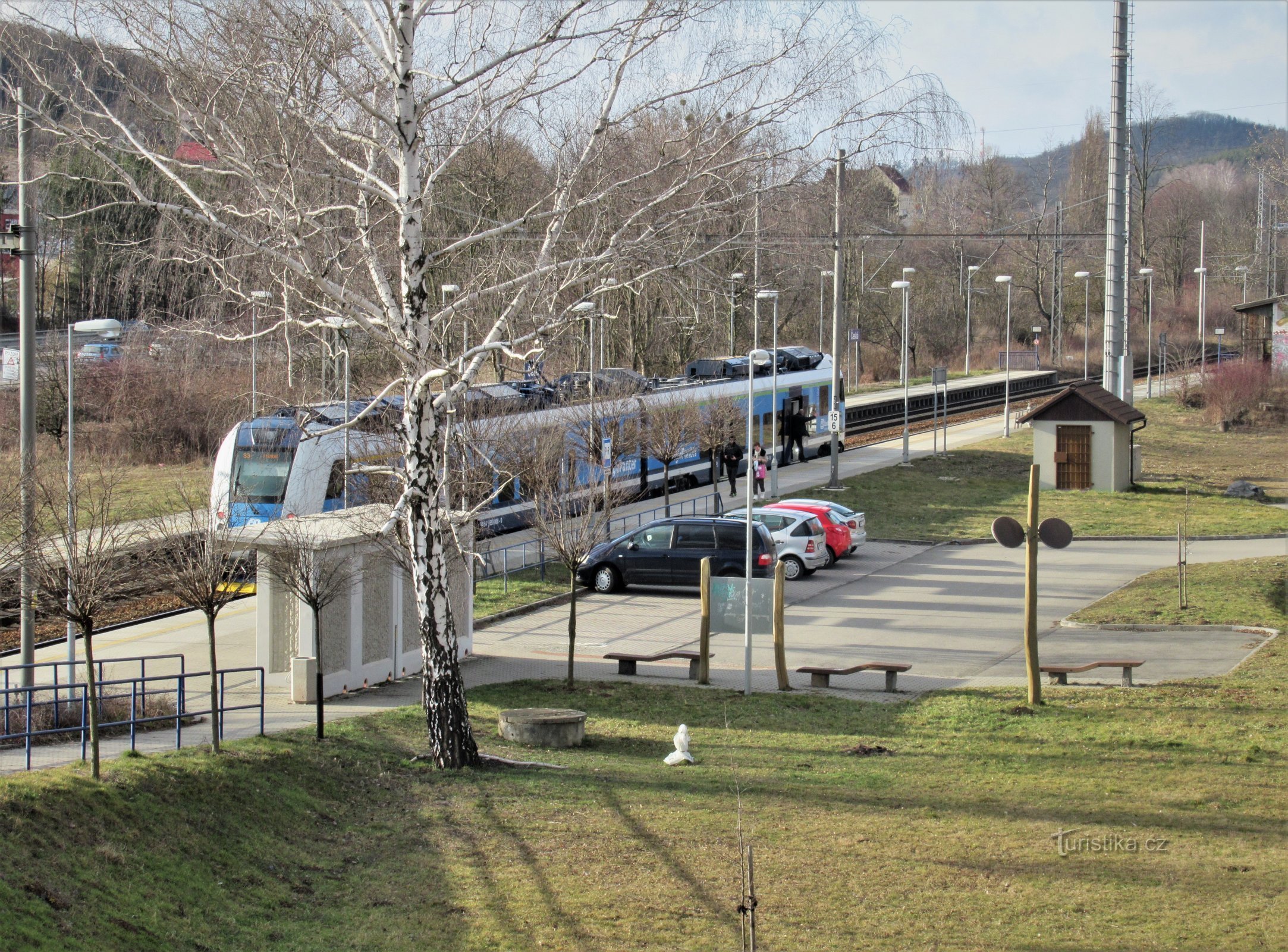 Bahnsteig in Richtung Tišnov