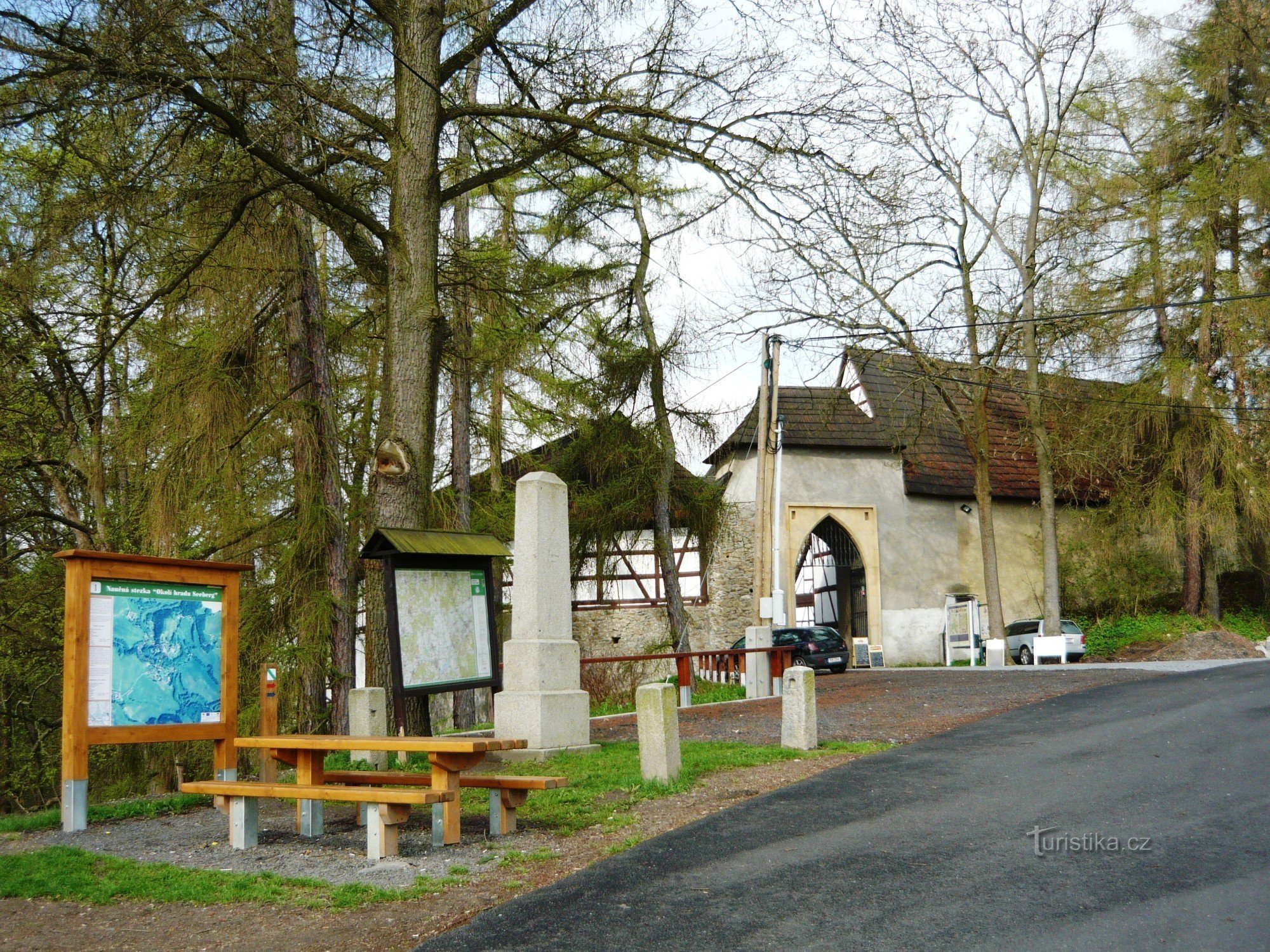 Lehrpfad Umgebung Schloss Seeberg (Ostroh)