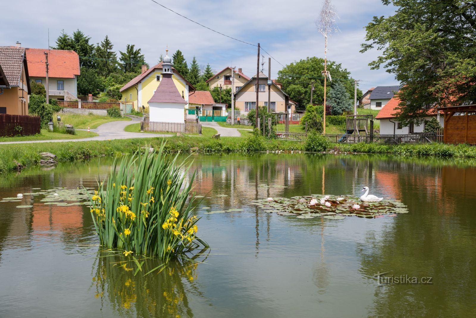 Semirreboque em Lažany. Foto: Antonín Kříž