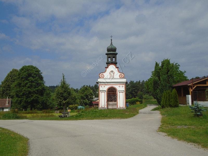 návesní kaple