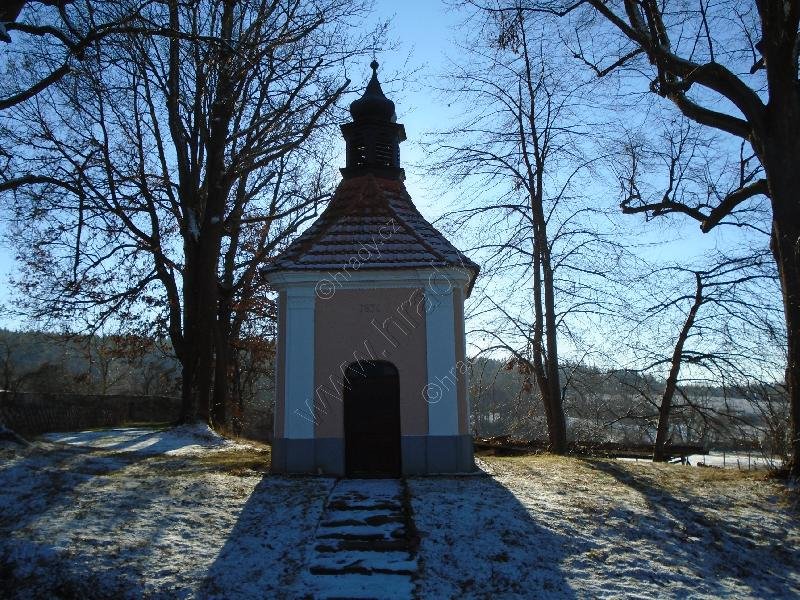 návesní kaple sv. Jana Nepomuckého