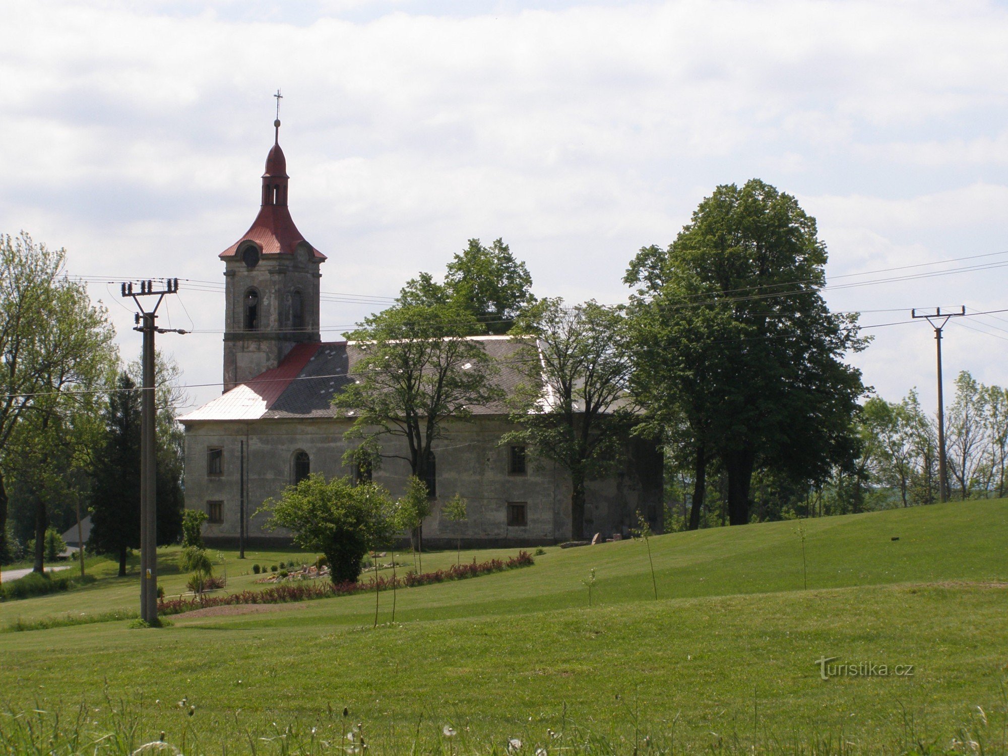 Nebeská Rybná - Kirche St. Philipp und Jakob