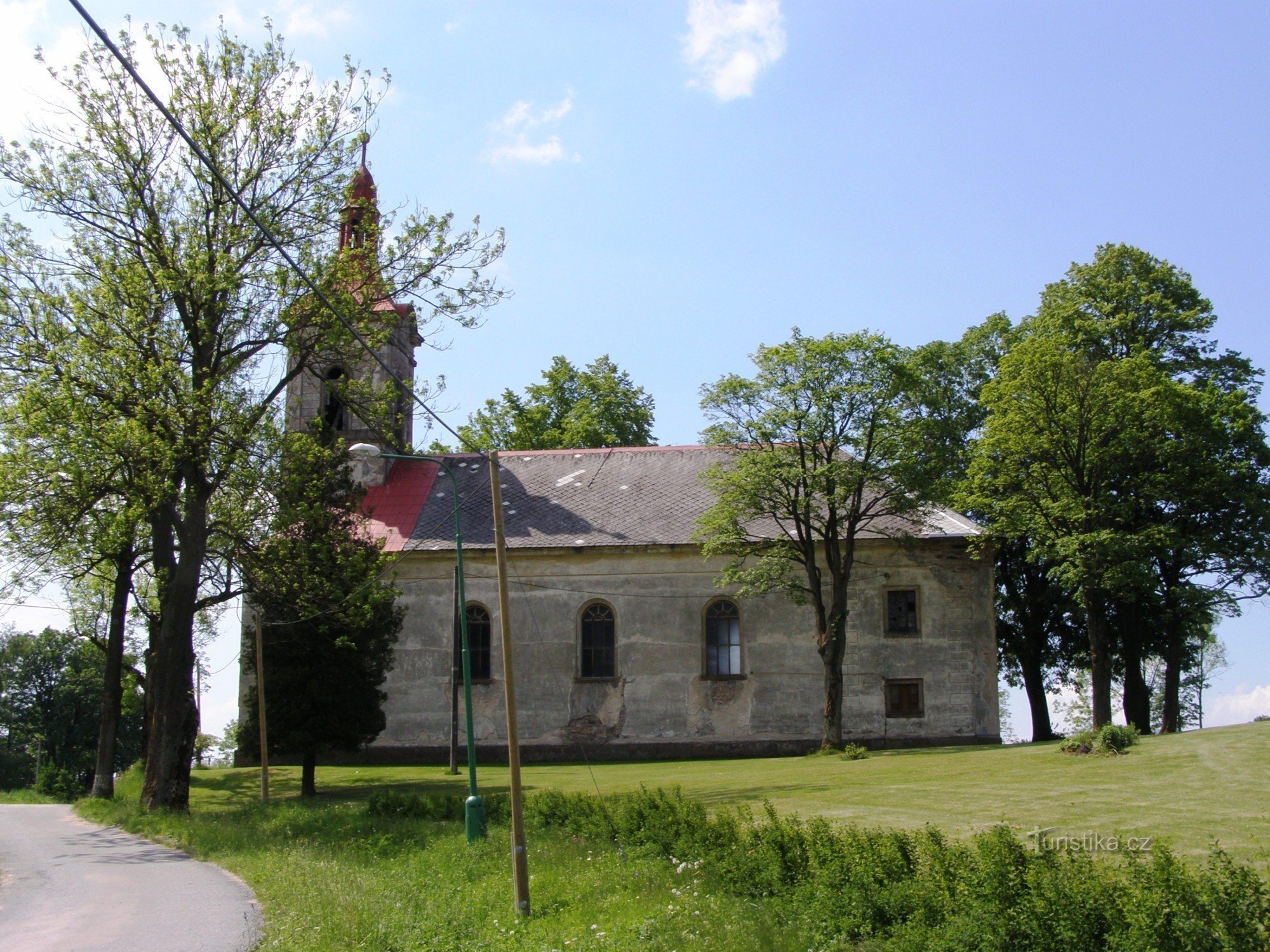 Nebeská Rybná – kościół św. Filip i Jakub