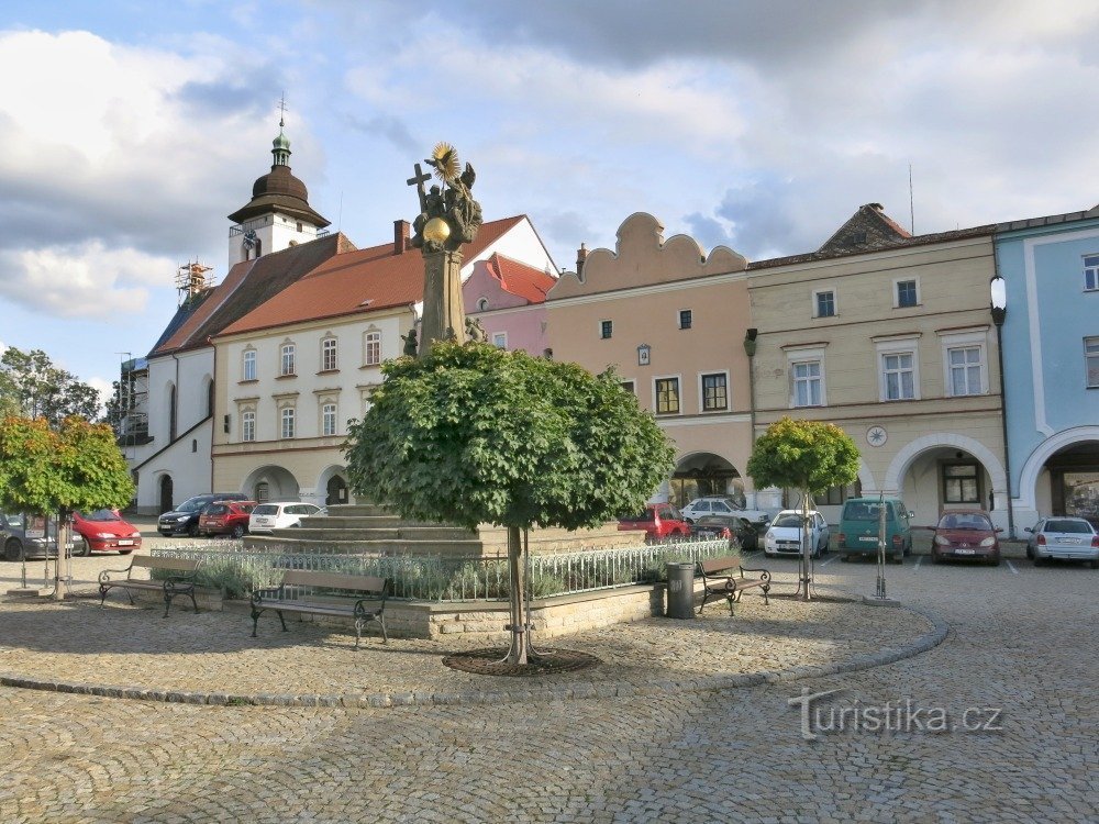 ... of in het ZO-gedeelte van Husova náměstí