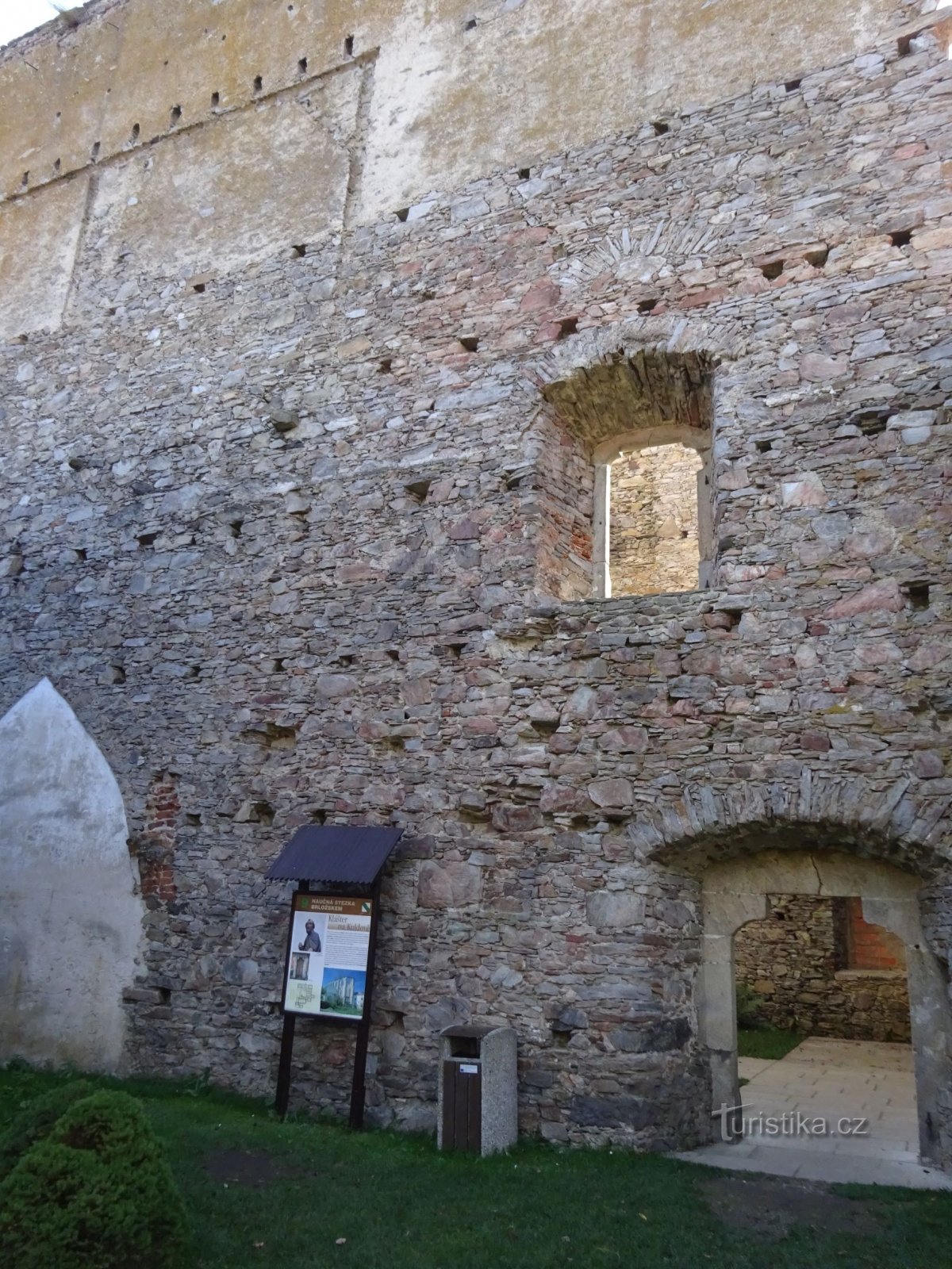 Le monastère inachevé de Kuklov