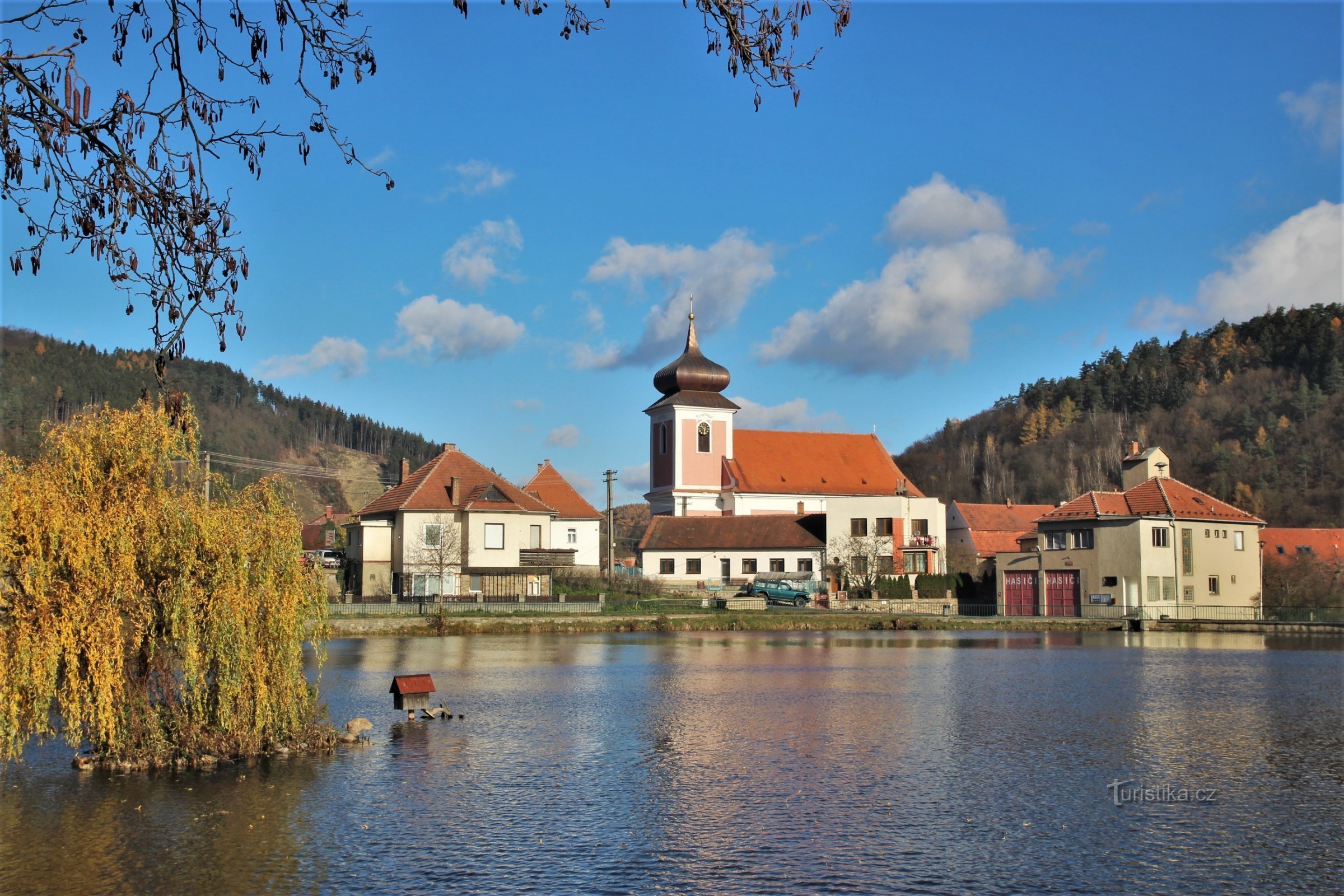 Nedvedice - Kirche St. Kunhuty