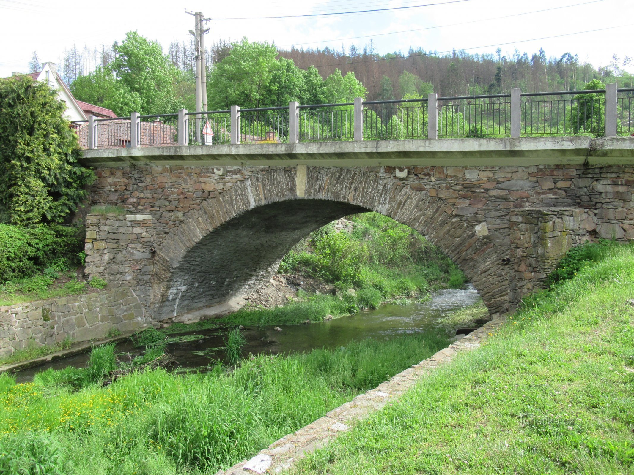 Nedvědice - Pont près de studynky