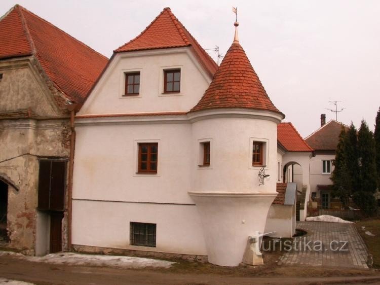 Nejdecký mill: New facade, nice, isn't it?