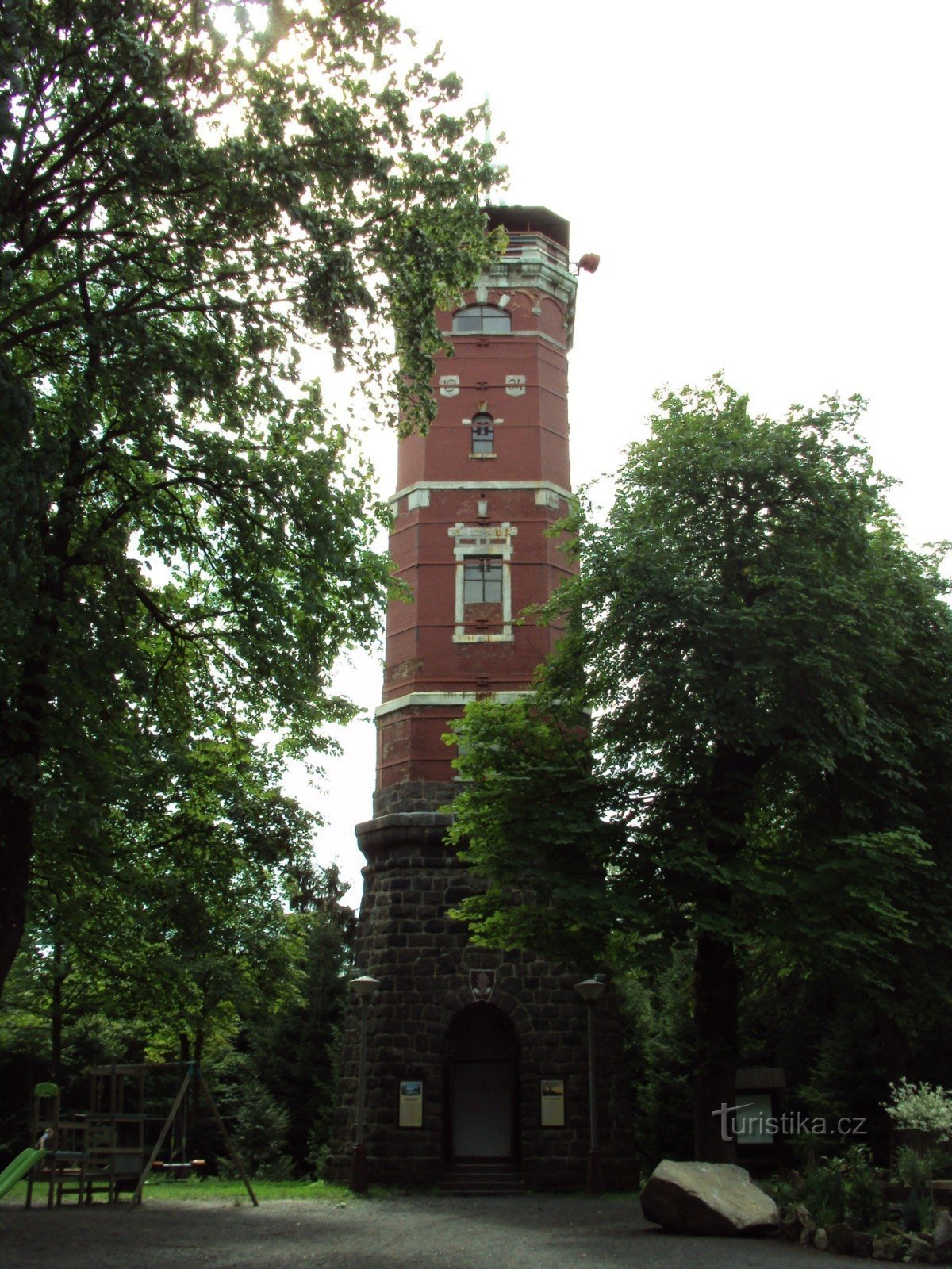 Tanečnice, the northernmost observation tower in the Czech Republic