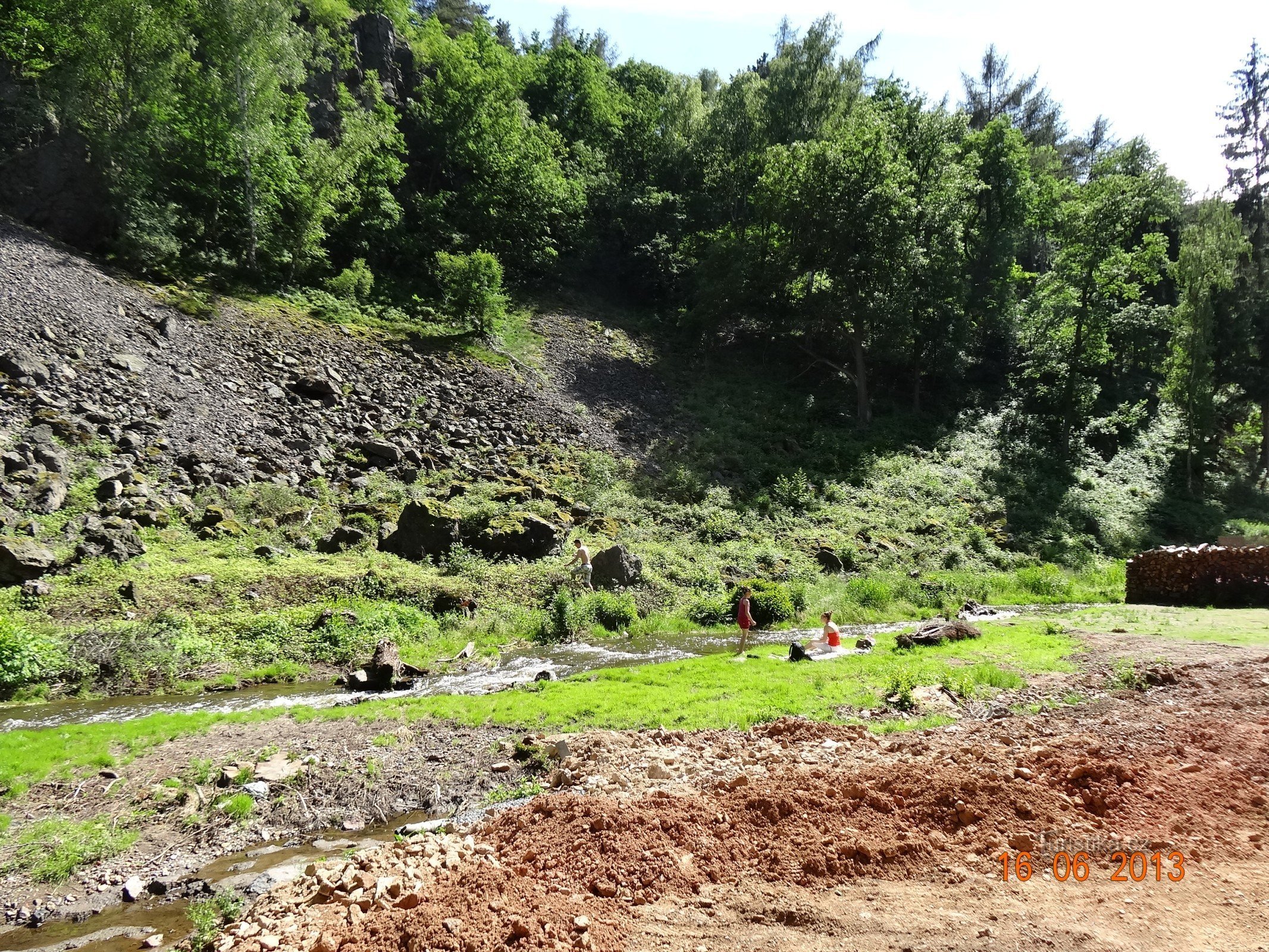 Não estamos em algum lugar nas Montanhas Gigantes?