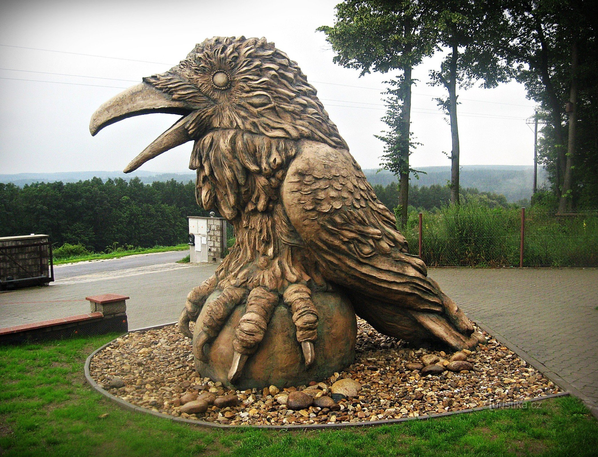 Le plus grand oiseau de Moravie - statue