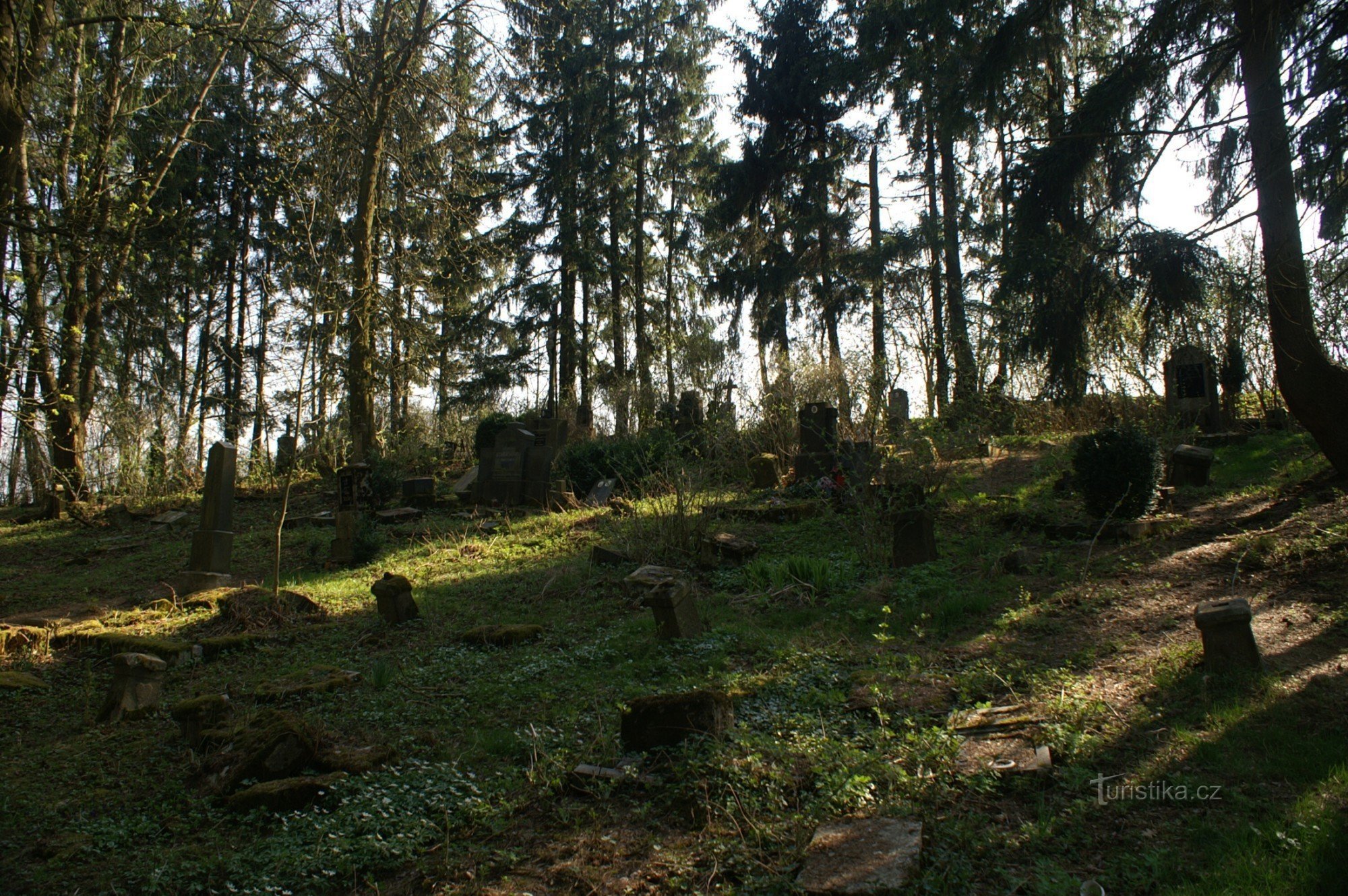 Cimitero tedesco vicino a Maxov