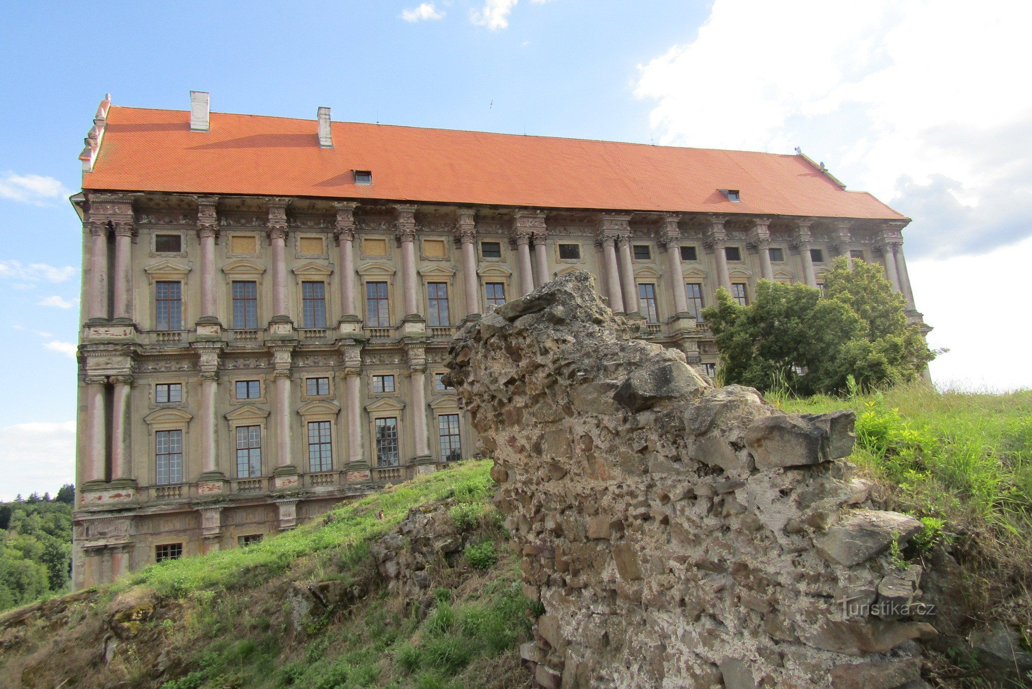 The unmissable Plumlov castle