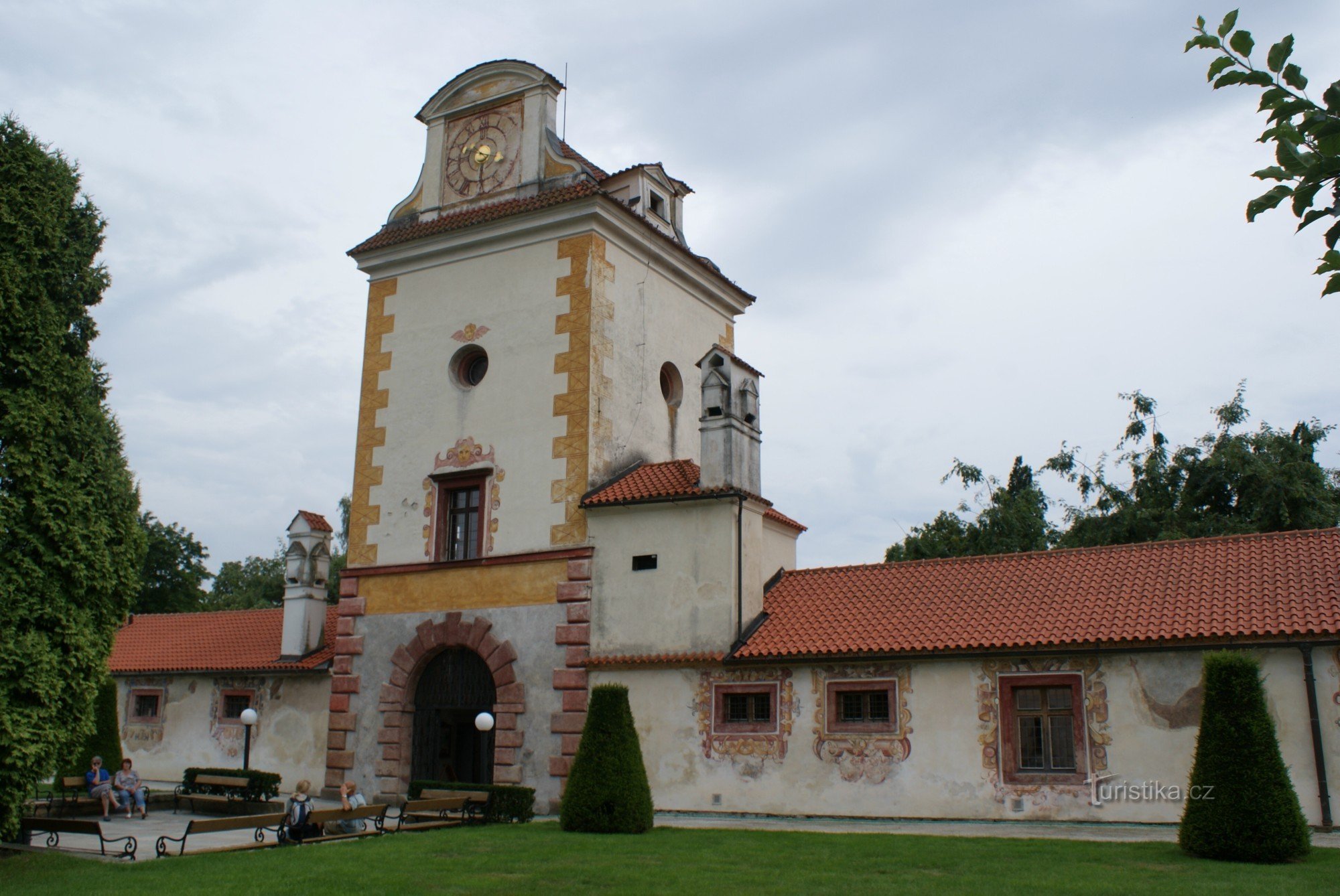 Netolice – das romantische Areal des Schlosses Kratochvíle