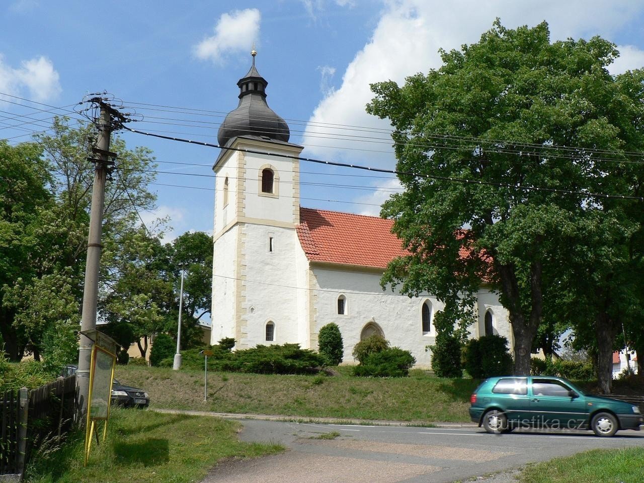 Привиди, церква Всіх Святих