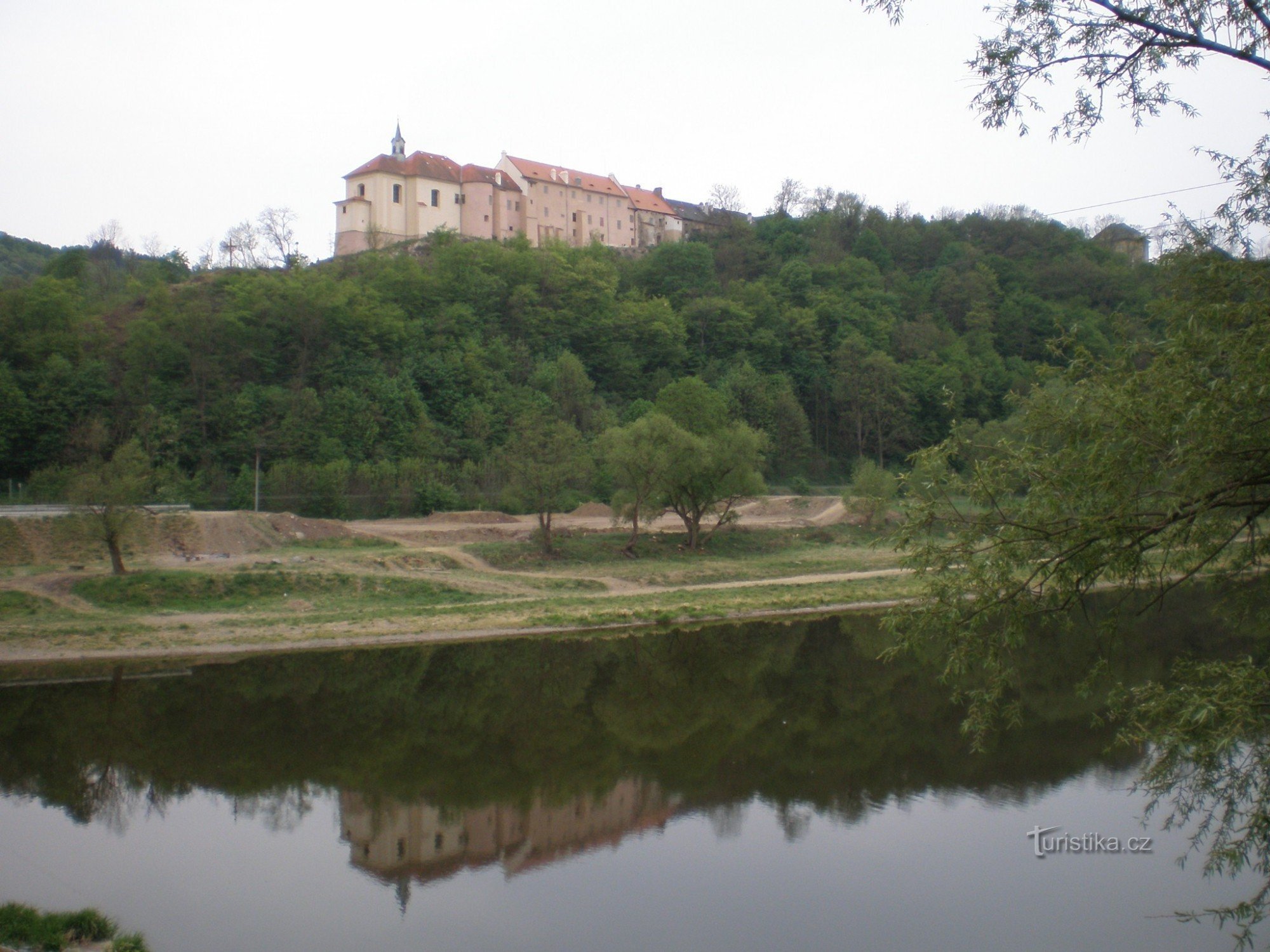 Nižbor - Burg