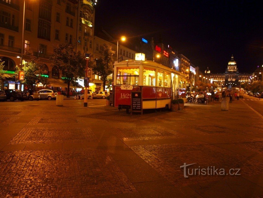 Prague nocturne