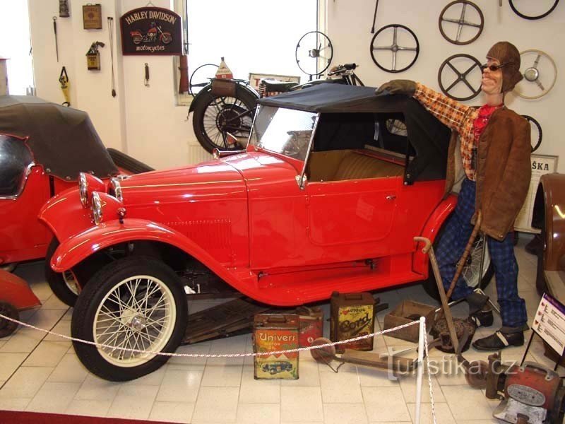 Nová Paka - Auto Moto museum (bild använd från museets webbplats http://www.automotomuseum.eu/)