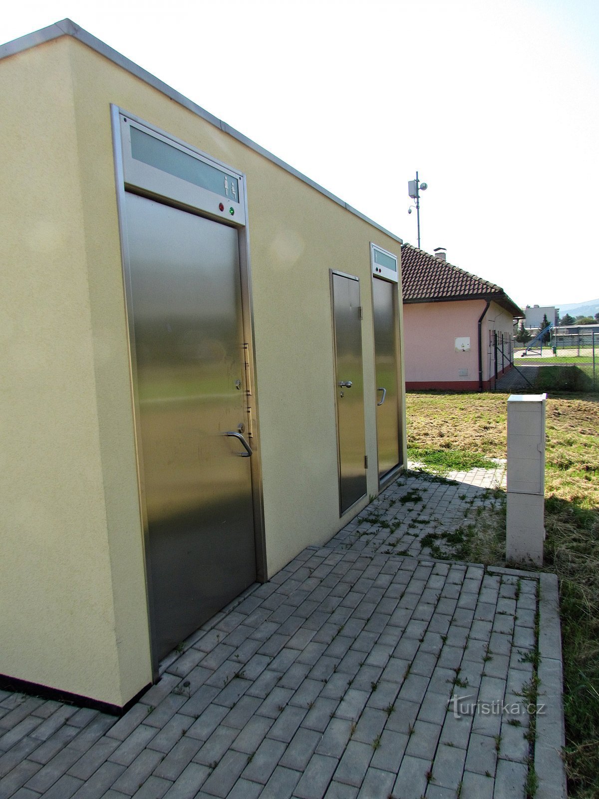 Neue öffentliche Toilette in Brumov