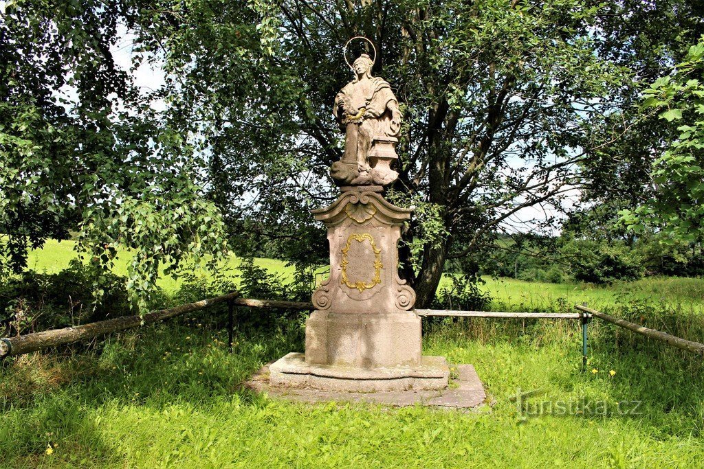 New Houses, statue of St. Anne