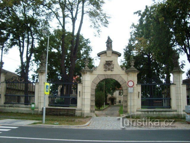 Nové Dvory u Kutné Hory-bývalý dominikánský klášter-Foto:Ulrych Mir.