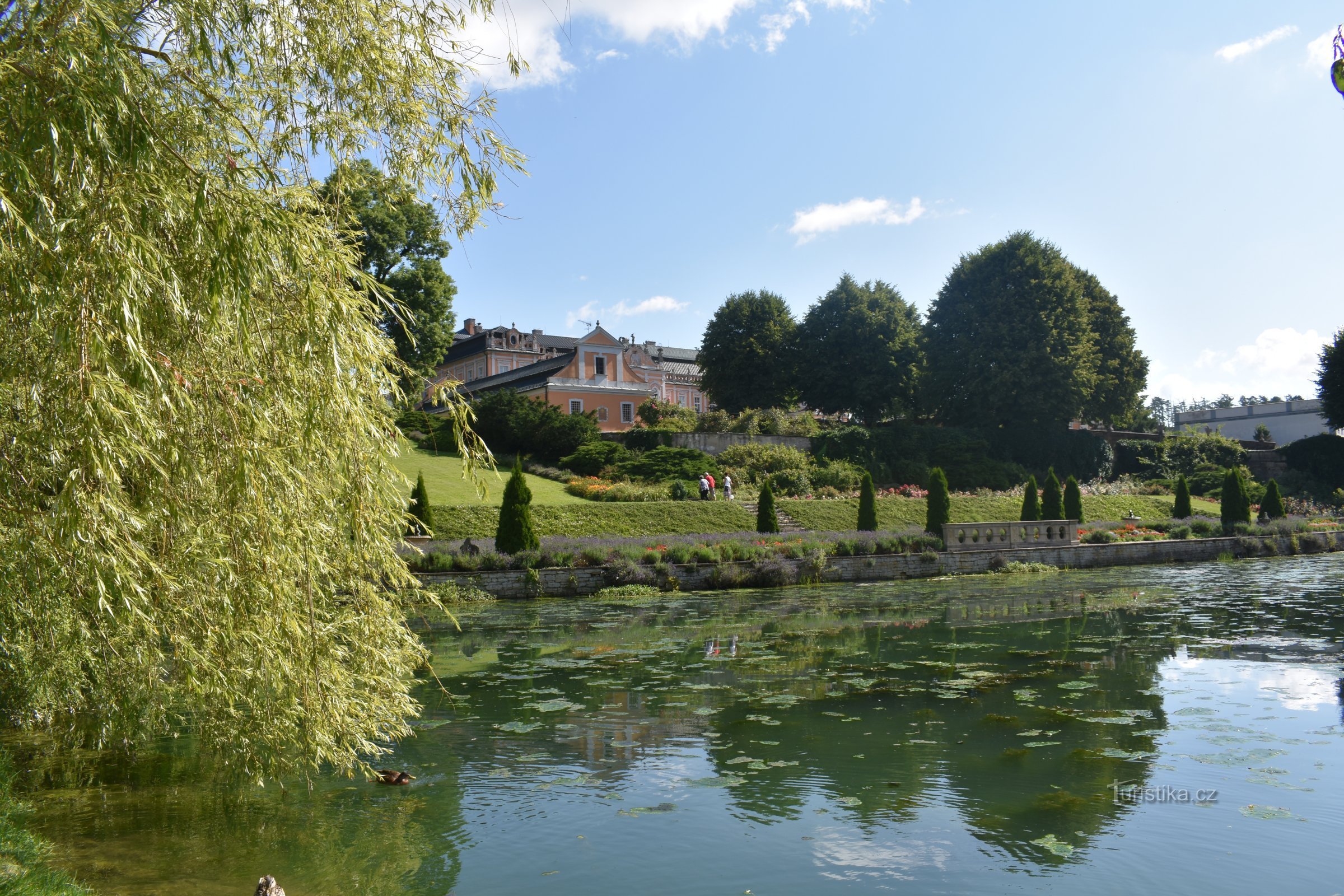 Châteaux de nouvelles