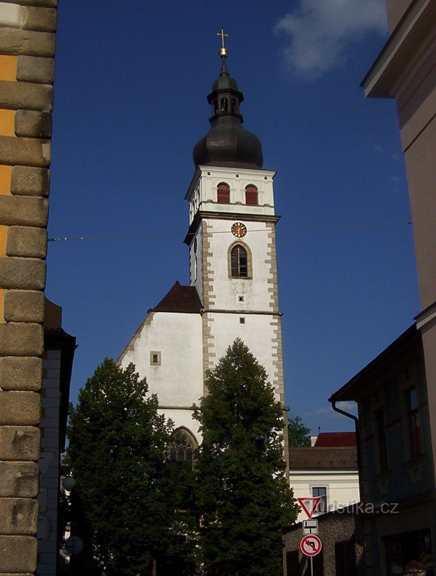 Nové Hrady-kirken i St. Peter og Paul - Foto: Ulrych Mir.