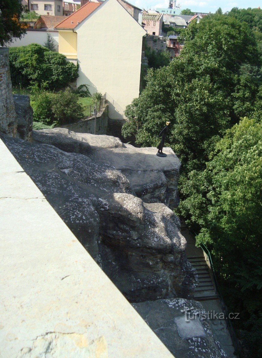 Nové Město nad Metují-paredes-estátua Alegoria de Metuje-Foto: Ulrych Mir.