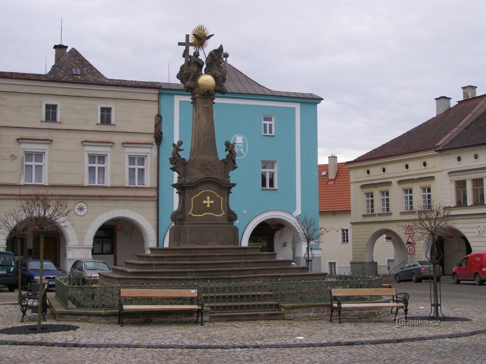 Nové Město nad Metují - 聖三位一体の彫刻