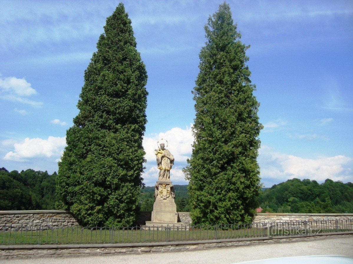 Nové Město nad Metují-U Zázvorky-patsas St. Johannes Nepomuck vuodelta 1709 - Kuva: Ulrych Mir.