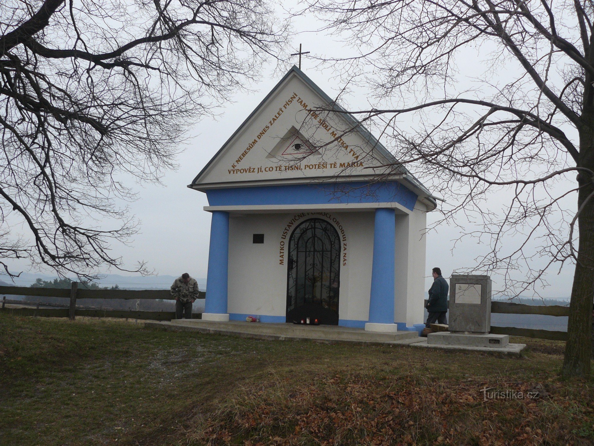 The newly repaired chapel above Příluky