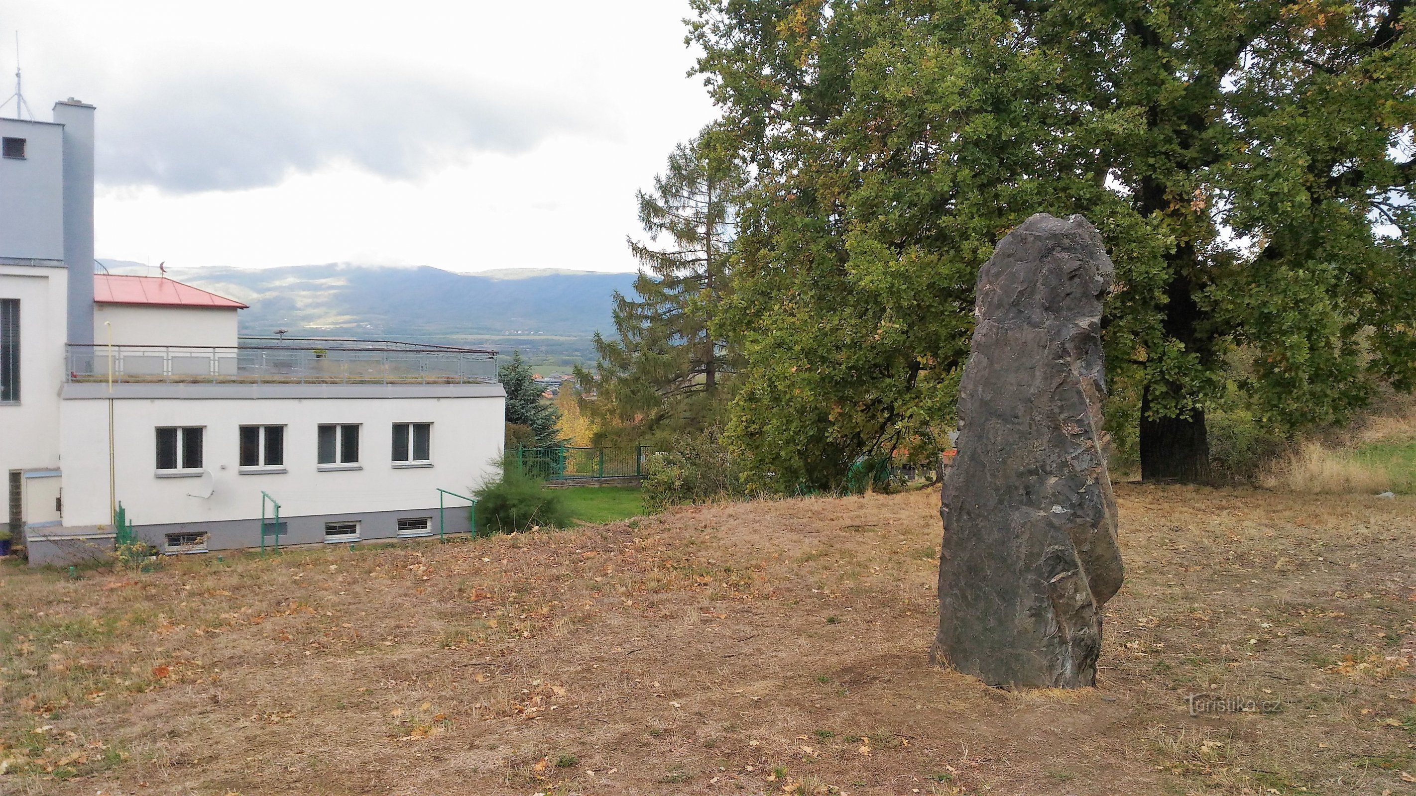 Modern menhir Ústí nad Labemben.