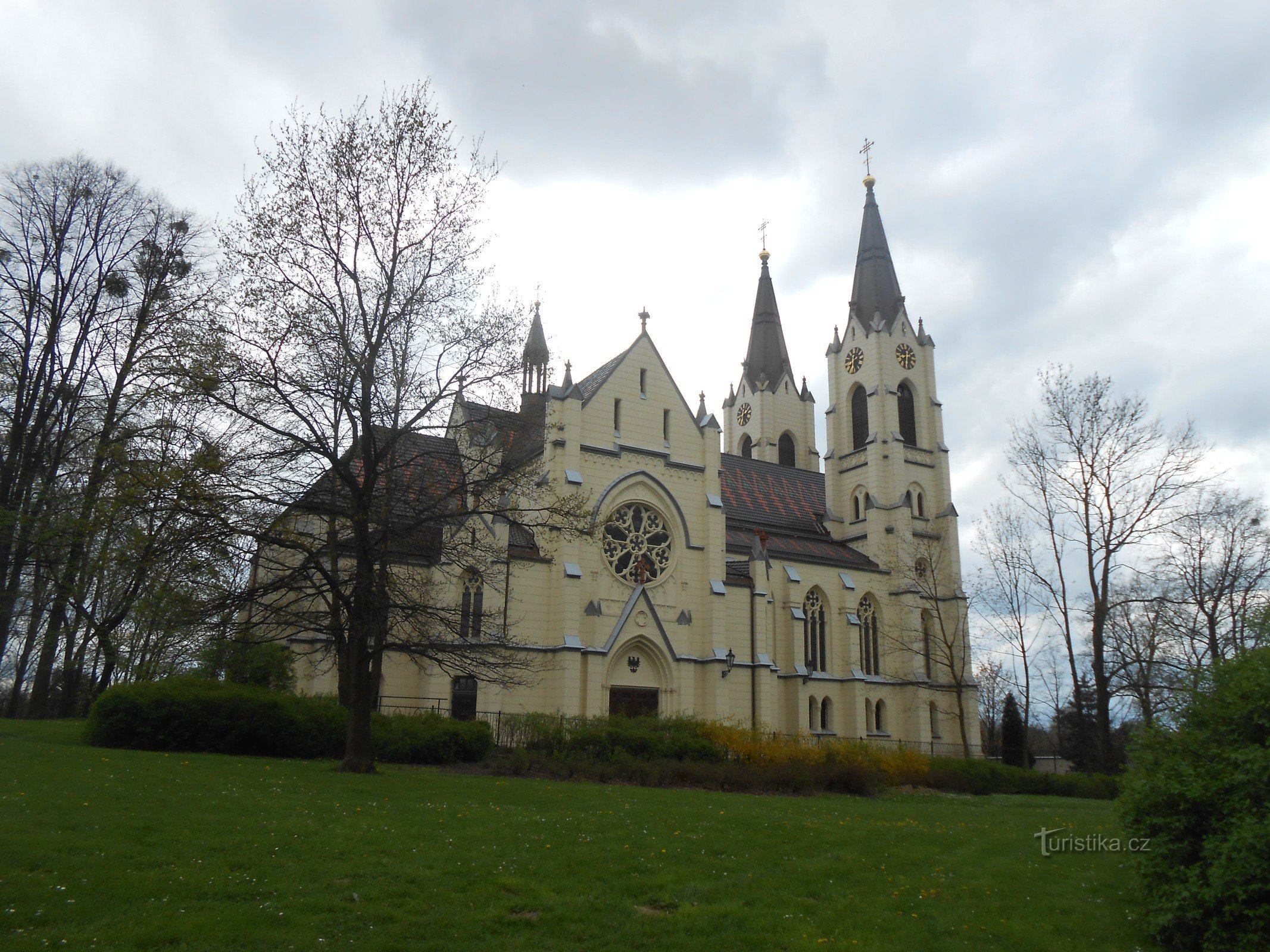 Novogotický kostel Narození Panny Marie v Orlové