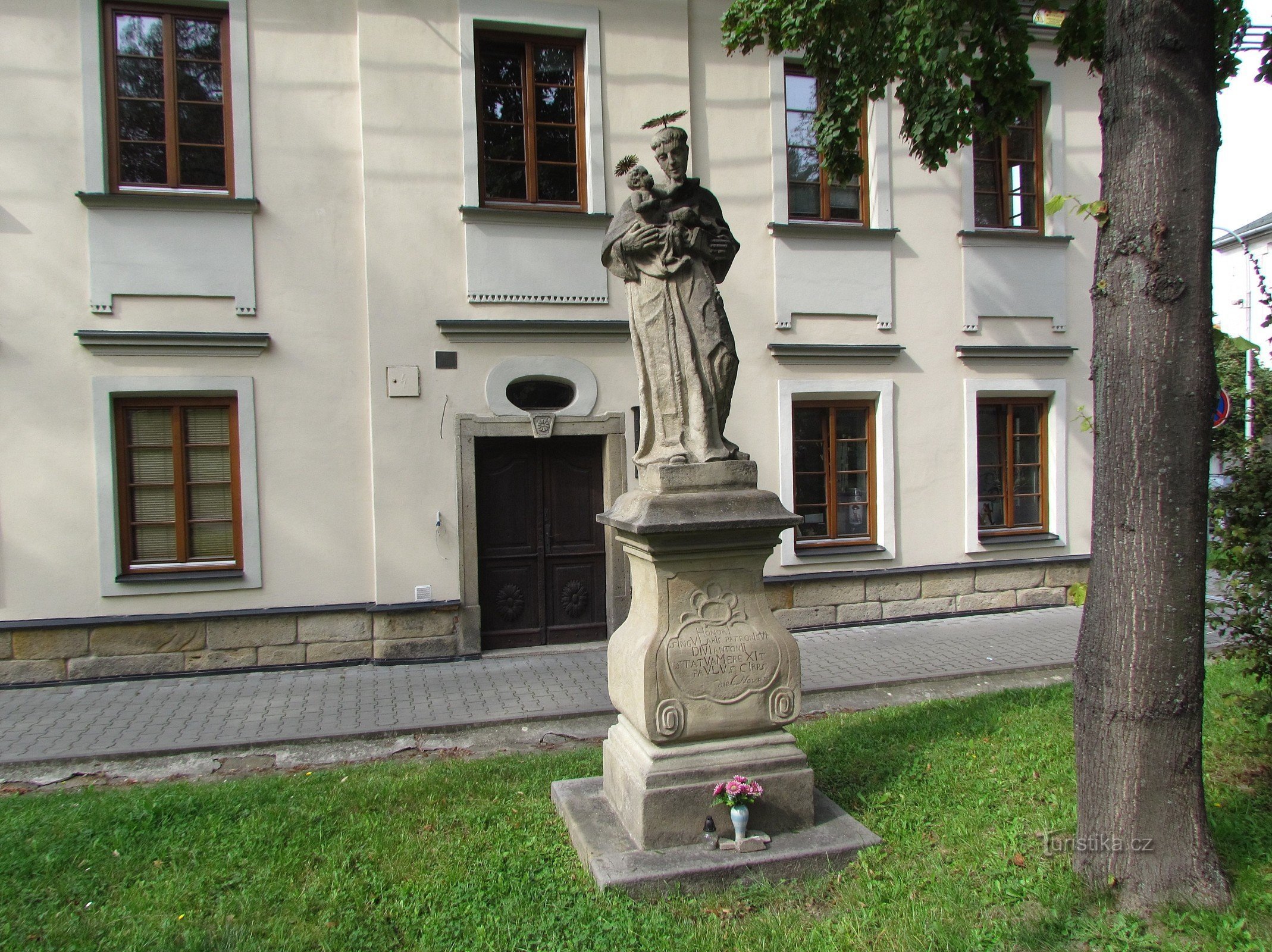 Statues Novojičín de Saint Antoine et Saint Ignace