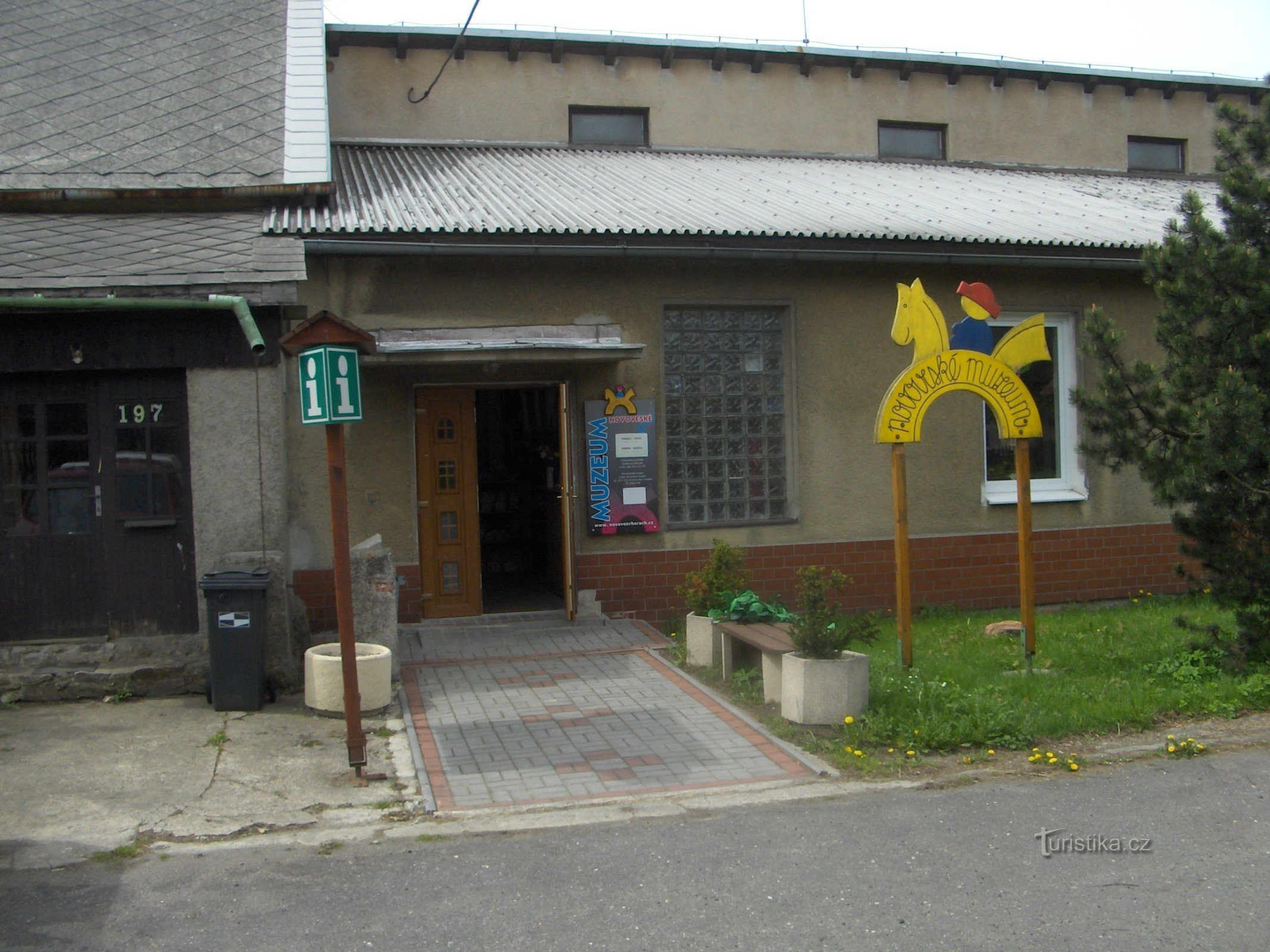 Novoveskin museo.